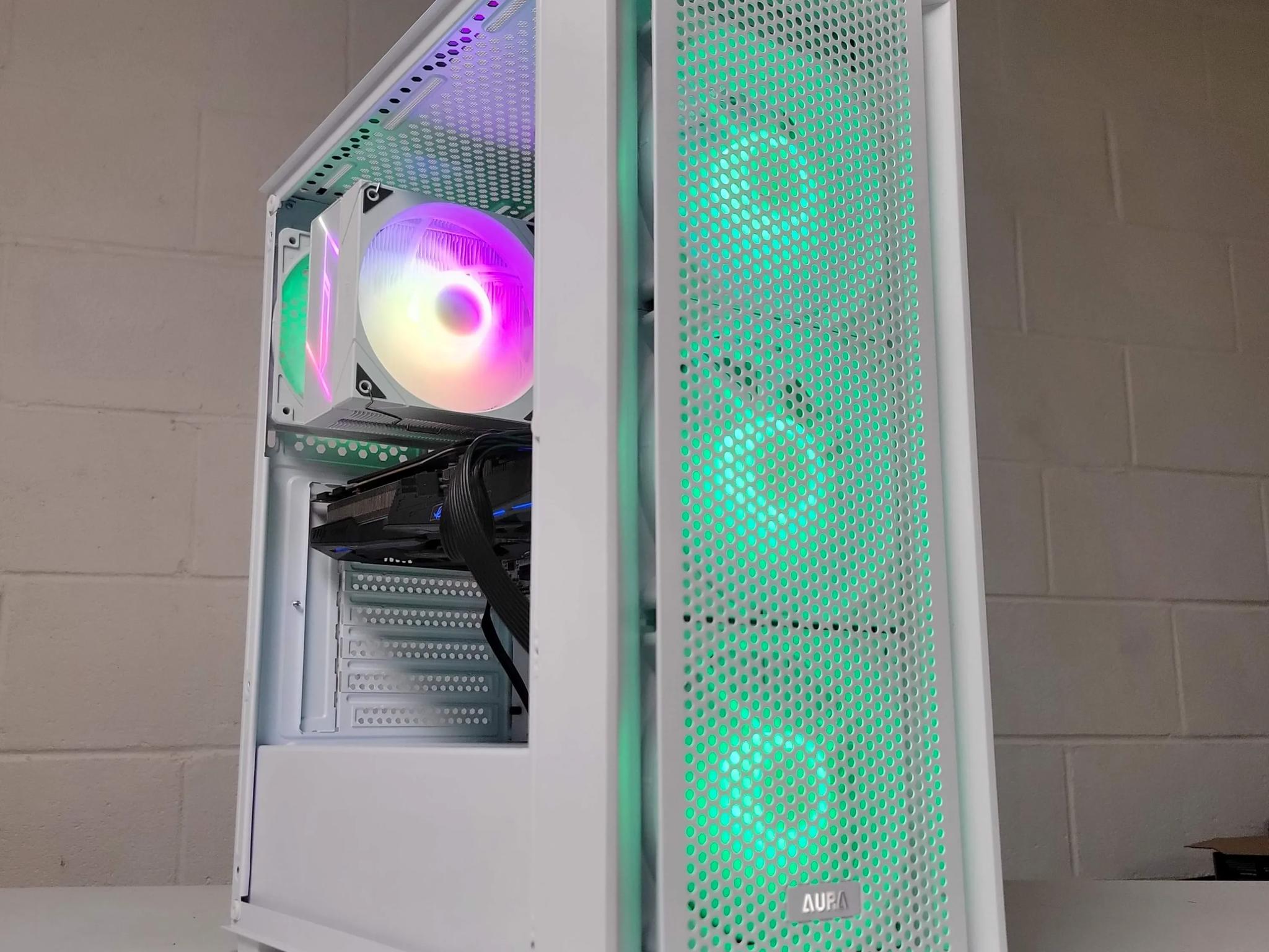 🔥🧊GTX 1080 8gb White Gaming PC🔥🧊 (Ryzen 5 3600//GTX 1080 8gb)