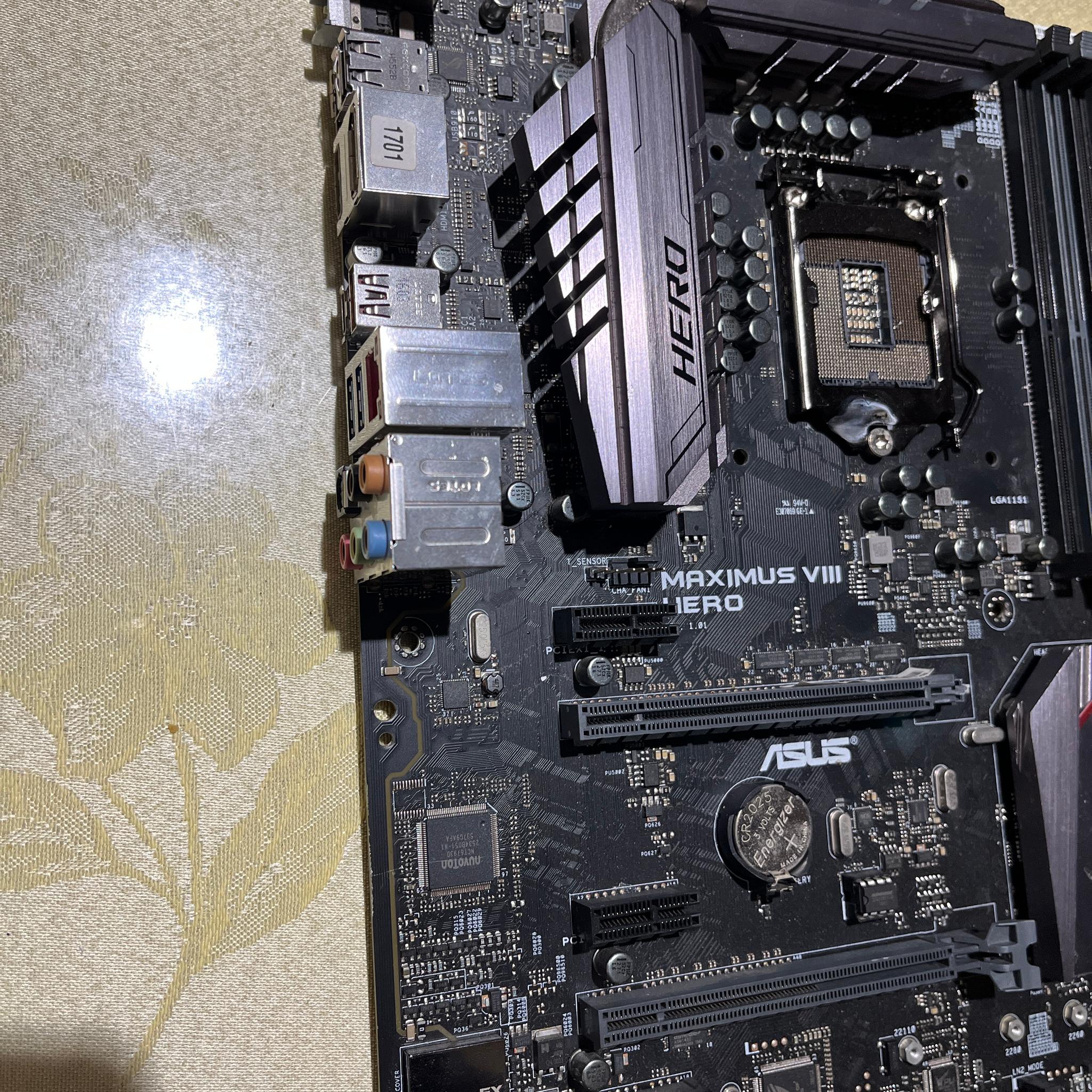 ASUS MAXIMUS VIII HERO LGA 1151 Motherboard – Parts / Not Working – Bent Pins