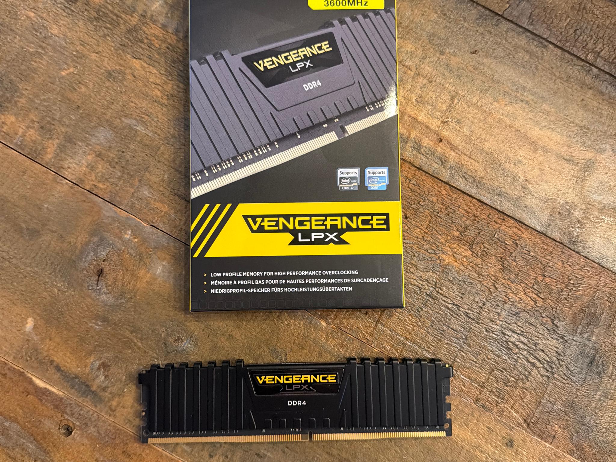 CORSAIR Vengeance LPX DDR4 2x16 GB 3600MHz CL18