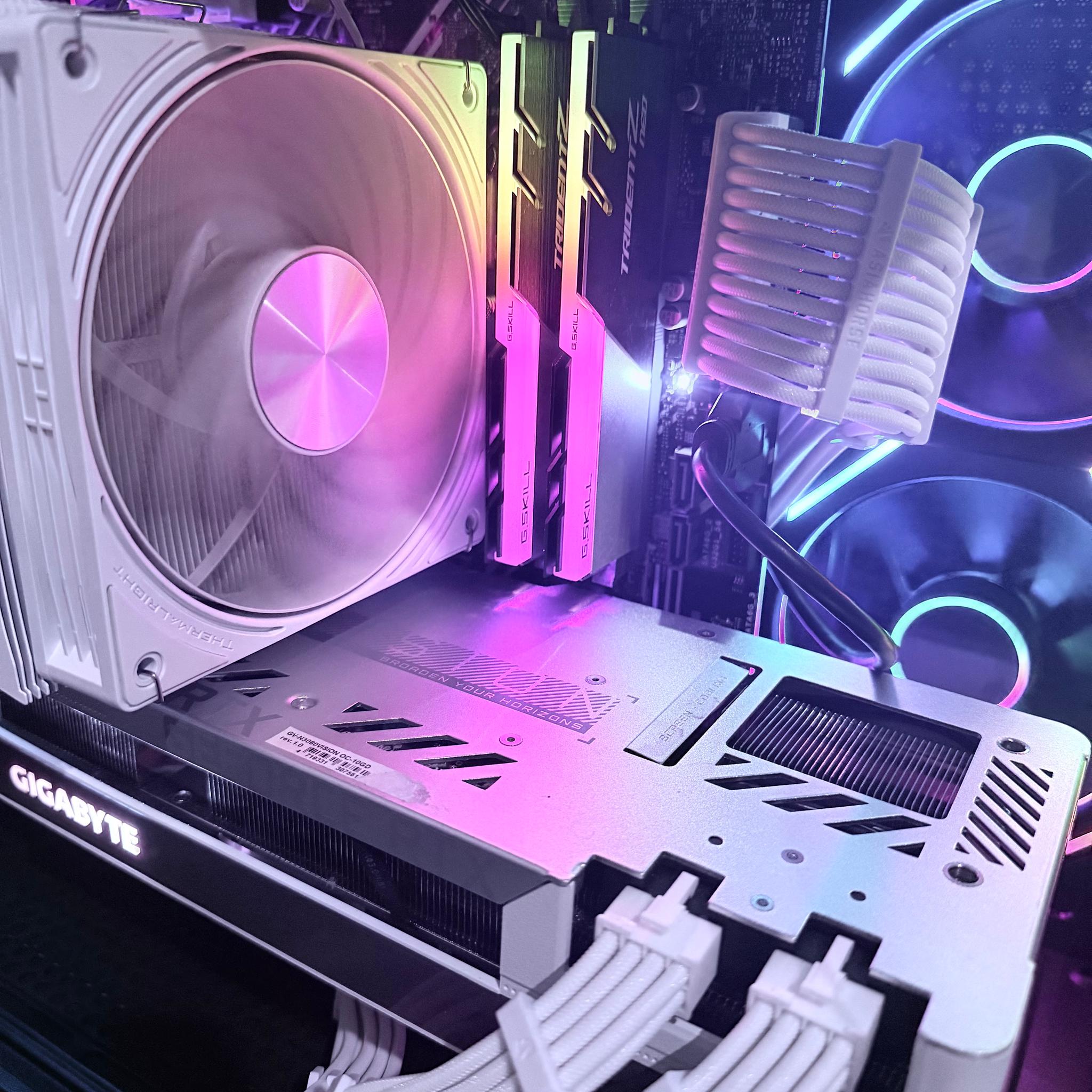 ⚪️"Ghost Spectrum"🌈| 1440p Gaming | RTX 3080 | i7 11700 | 32GB Ram | 1TB SSD | Free ShIpping