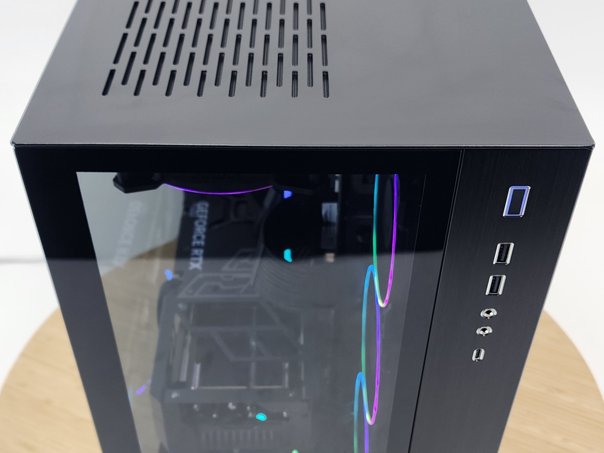 Gaming PC Ryzen 7 7800X3D 32GB RAM 1TB SSD RTX 4080 16GB Windows 11 Computer