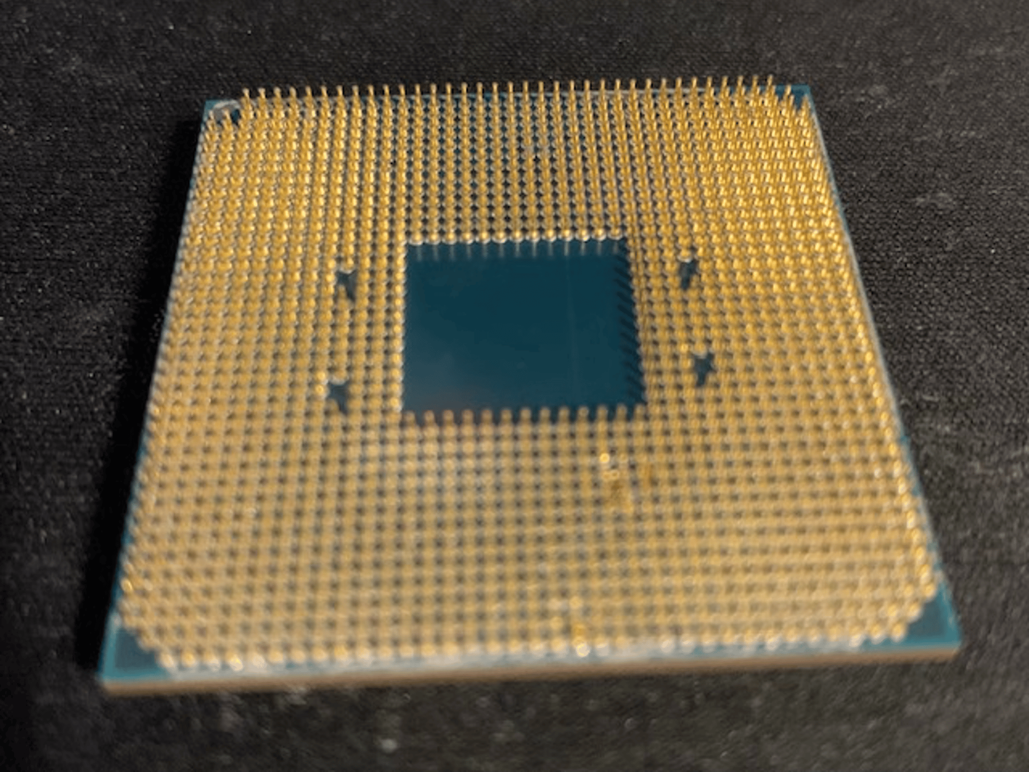 *AS IS* FEW BENT PINS RYZEN 5 3600