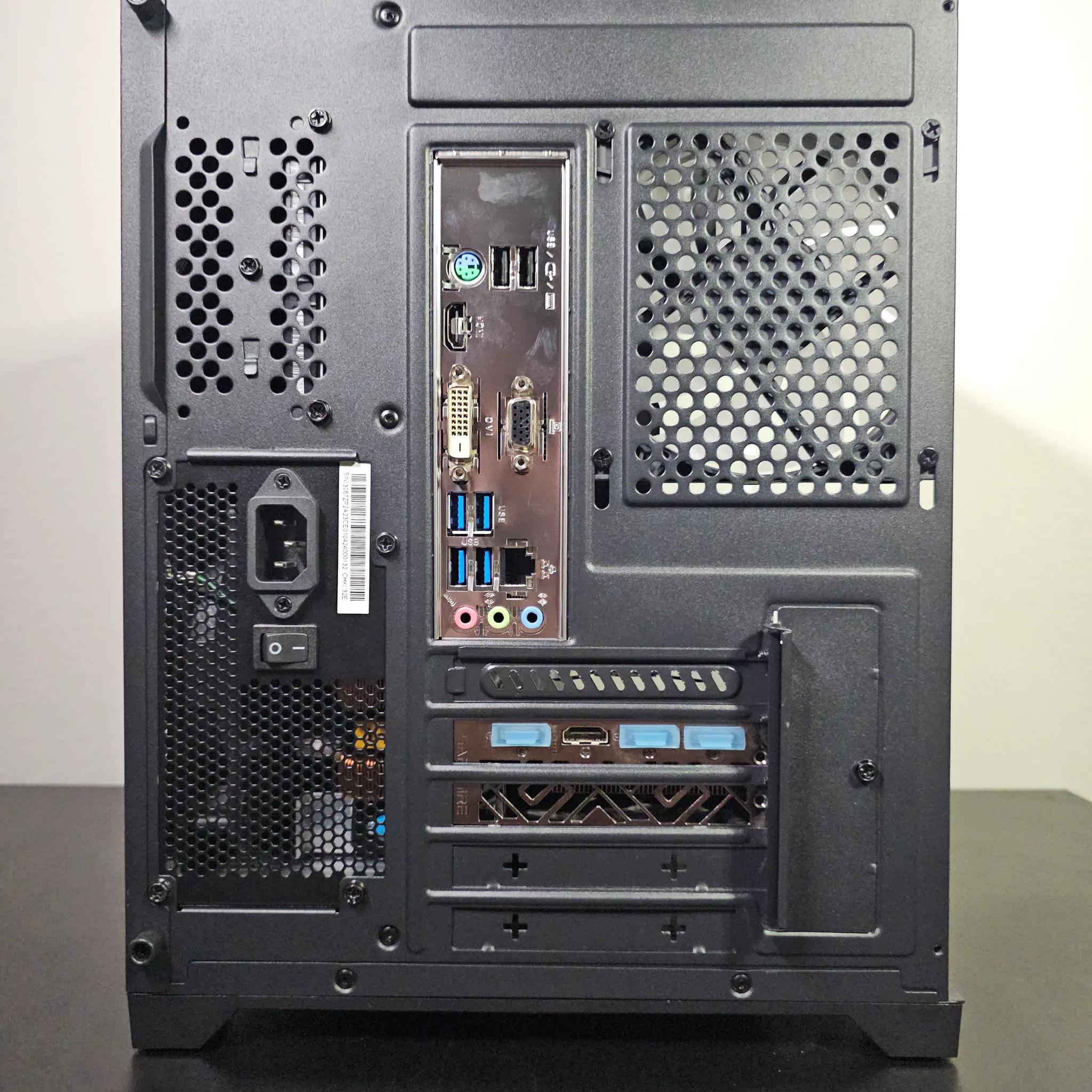 Midrange 1080p / RX 5700-XT 8GB / Ryzen 5 3600 / 16GB DDR4 / 256GB SSD + 3TB HDD