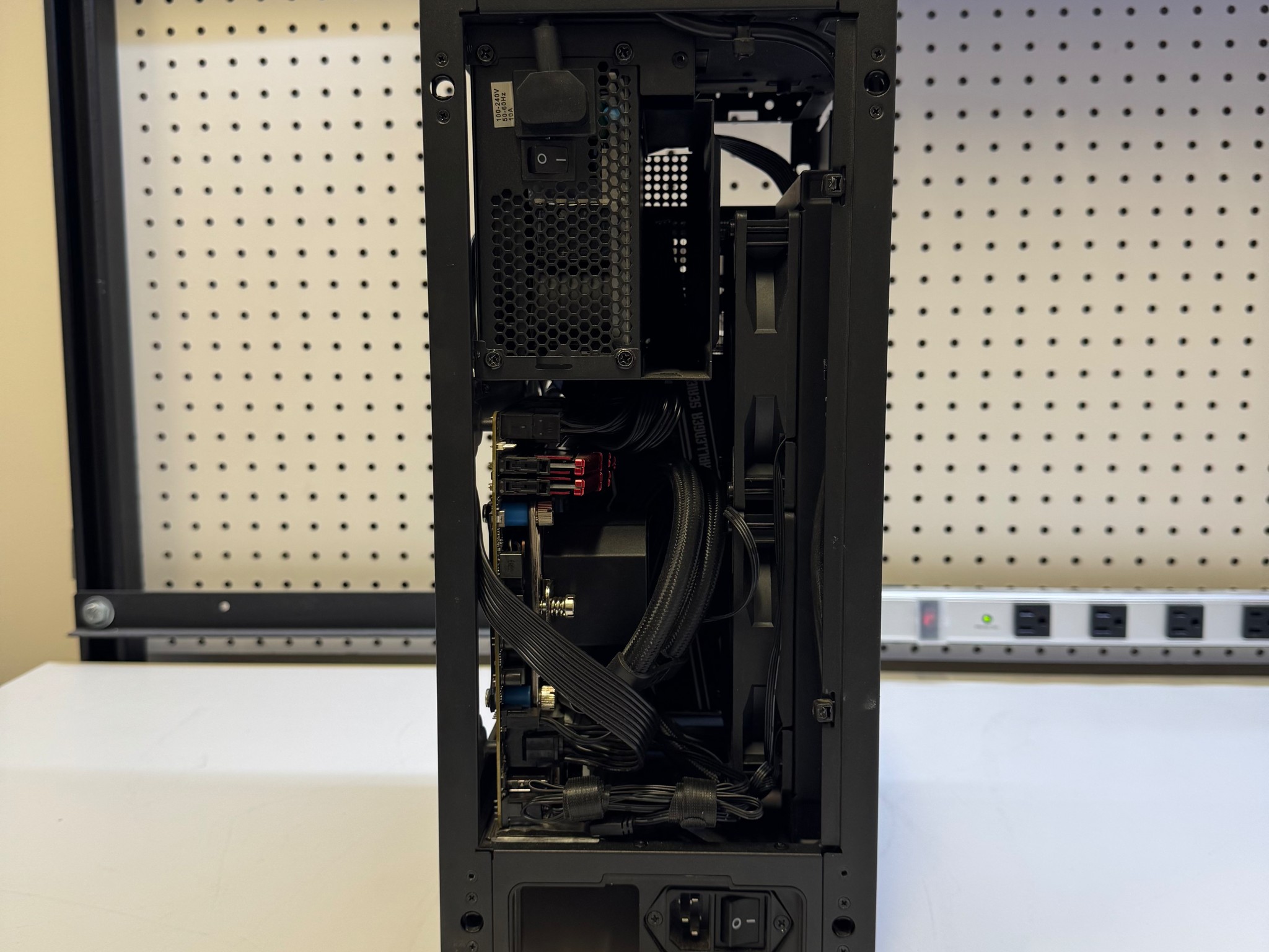 Budget SFF Gaming PC Intel i5 12600kf, RX 7600, 240 AIO Hyte Revolt