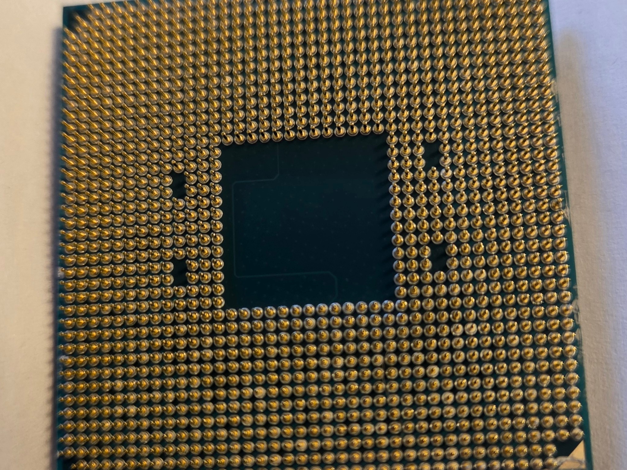 AMD Ryzen 3 Pro 2200g