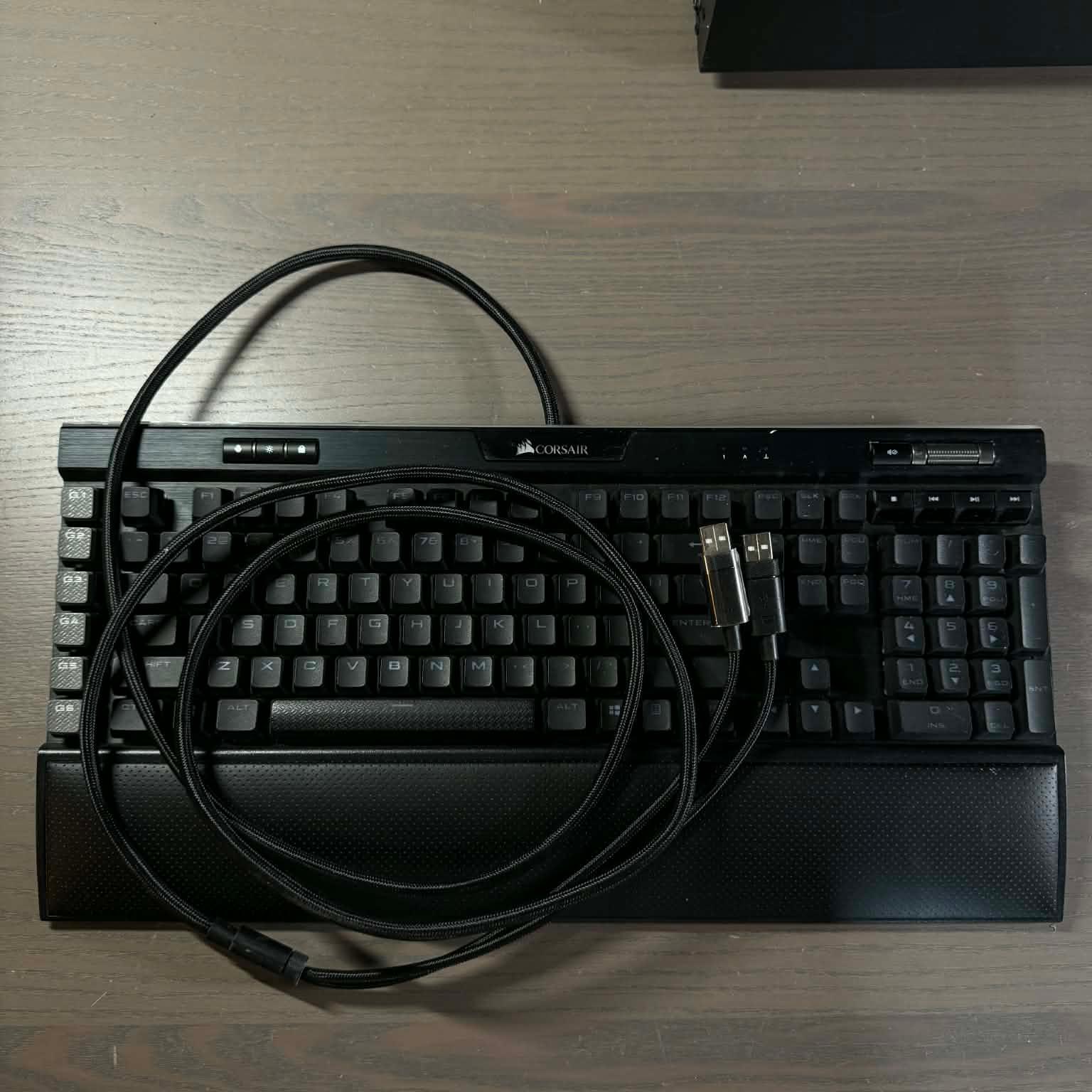 Corsair CH-9127414-NA K95 RGB Platinum XT Wired Mechanical Gaming Keyboard