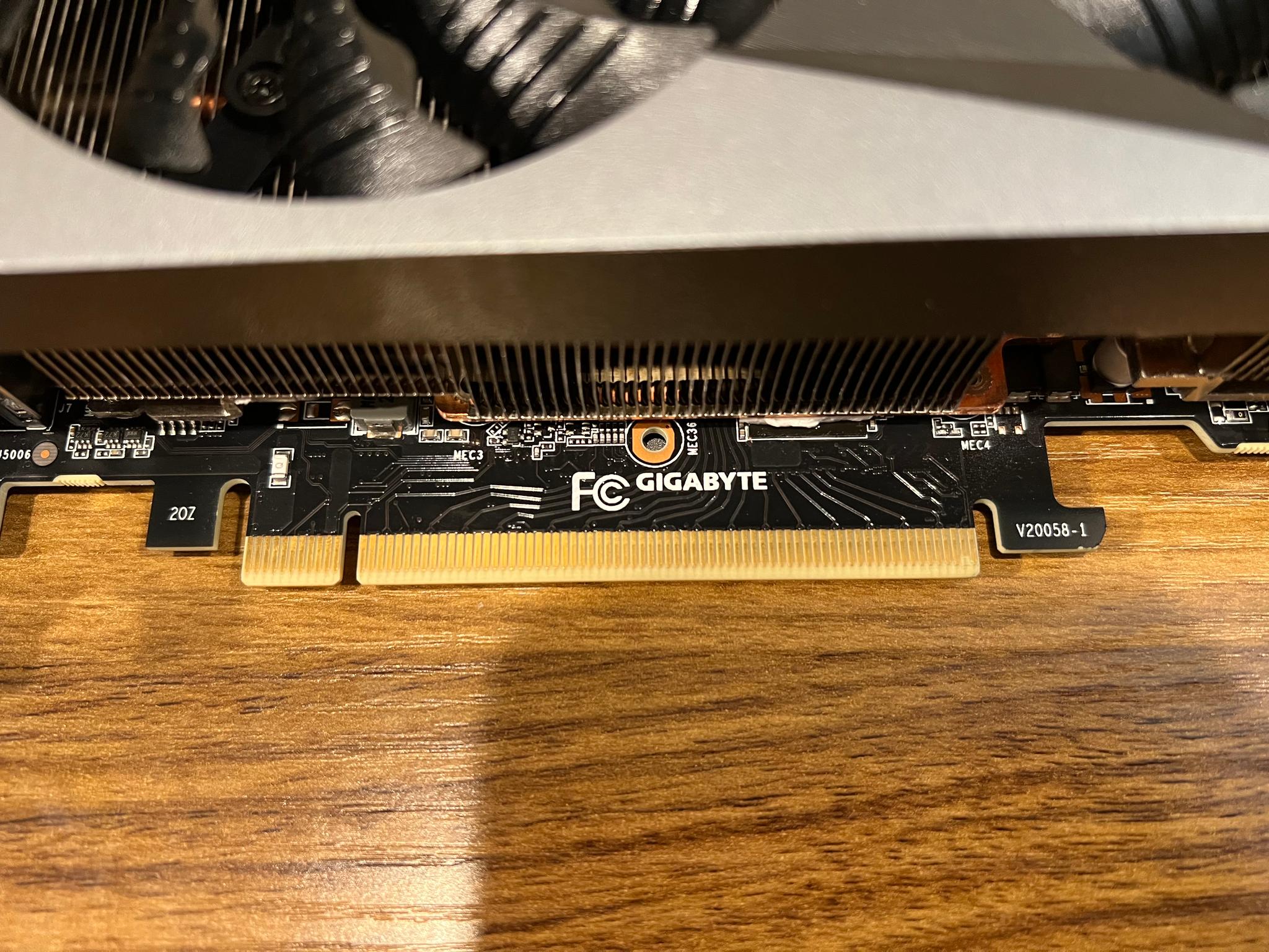 GIGABYTE GAMING OC GeForce RTX 3090 - Image 4
