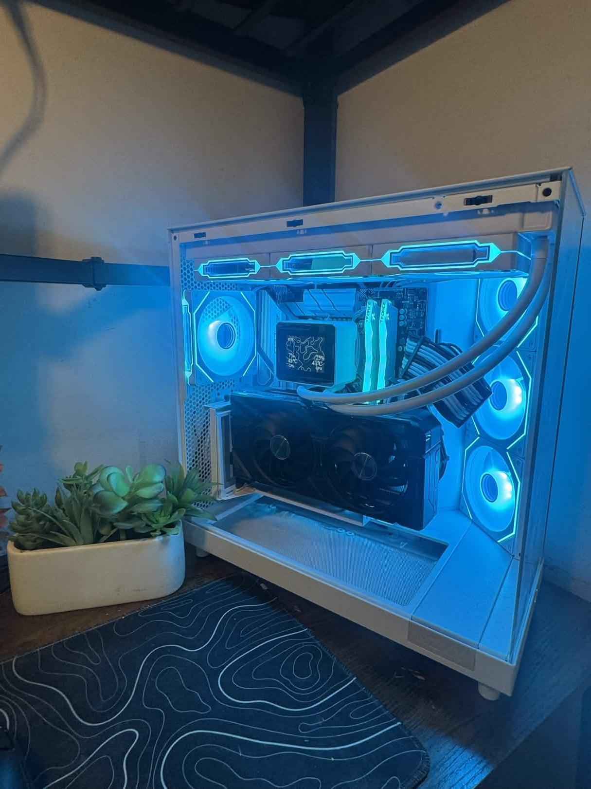 White/Black "Tuxedo" High End PC - i7 13700KF | RTX 4070 | 32GB DDR5