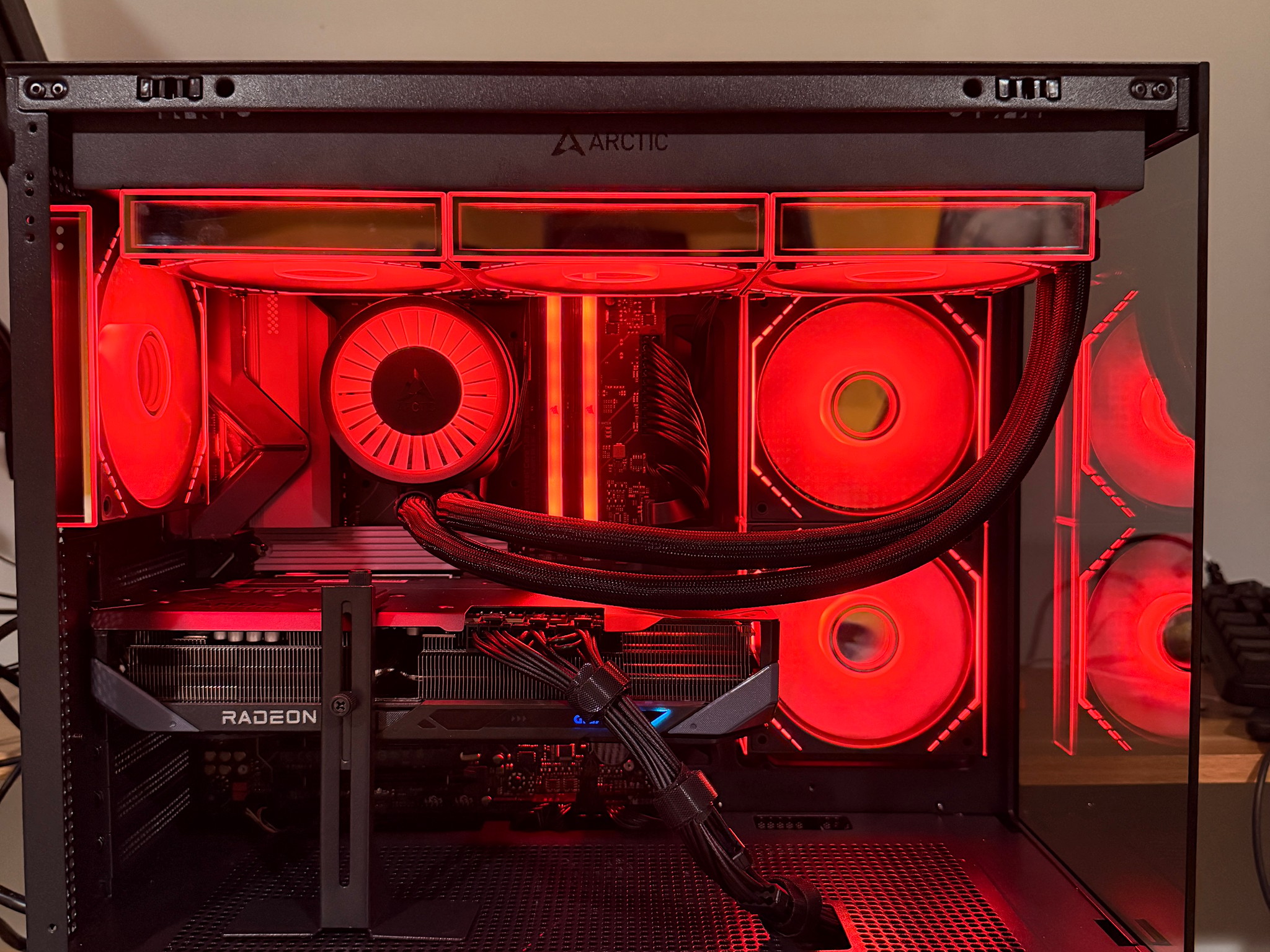 New Gaming PC | 9070 XT|Intel Core Ultra 7 270k+|32GB DDR5 6000|2tb Gen 4 SSD|
