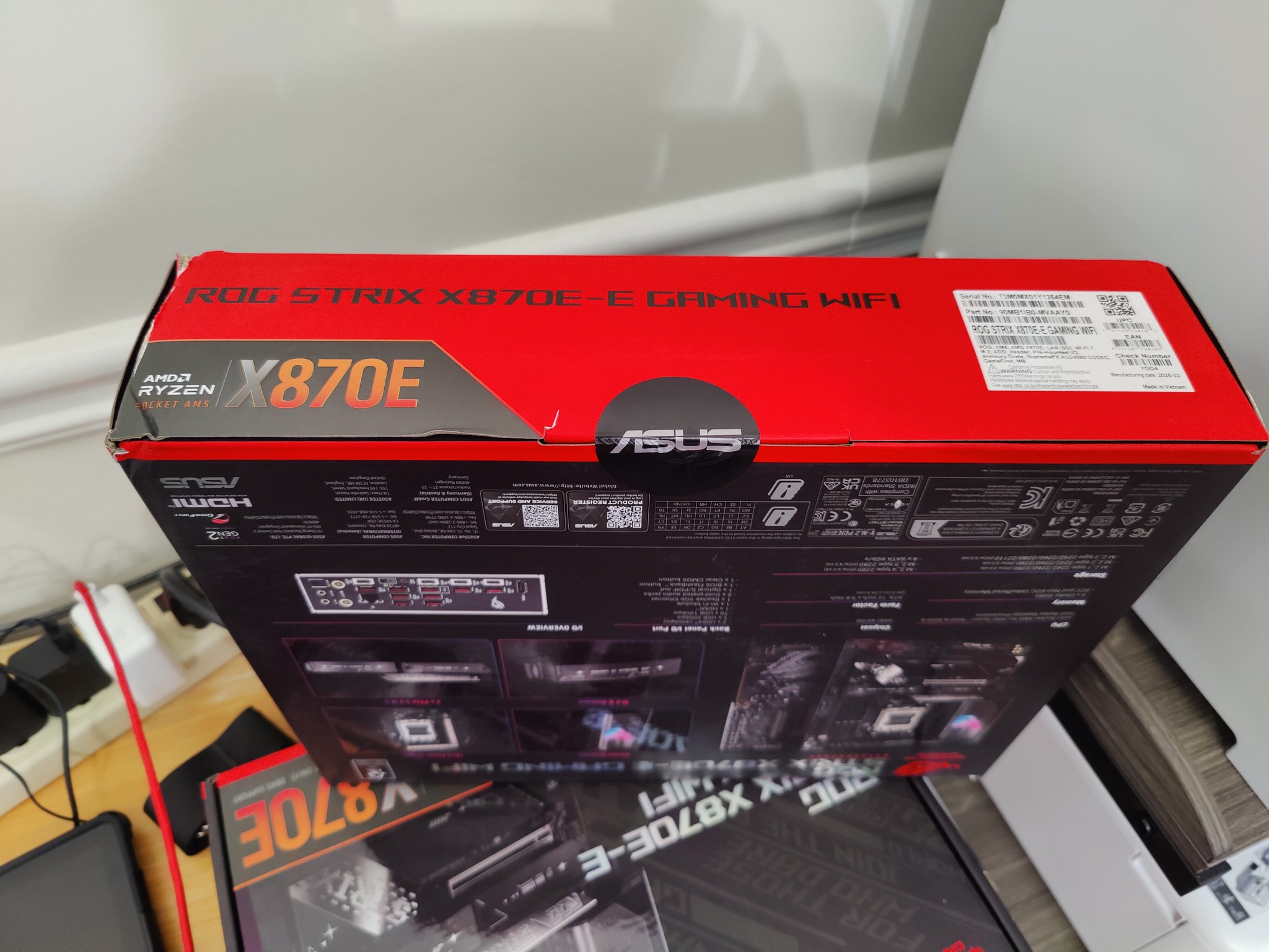 BNIB Asus Strix X870E-E