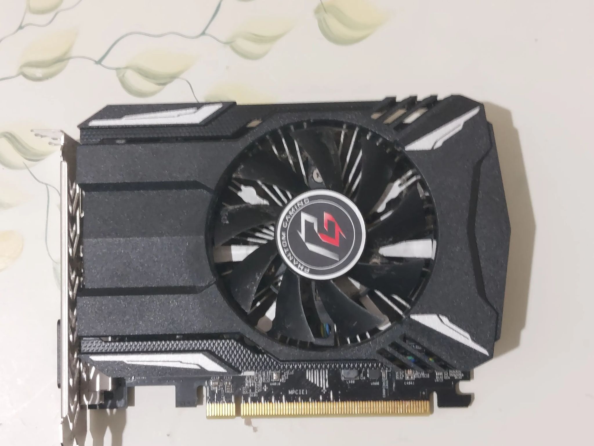 RX 550 ASrock Phantom Gaming 2b RX 550-512