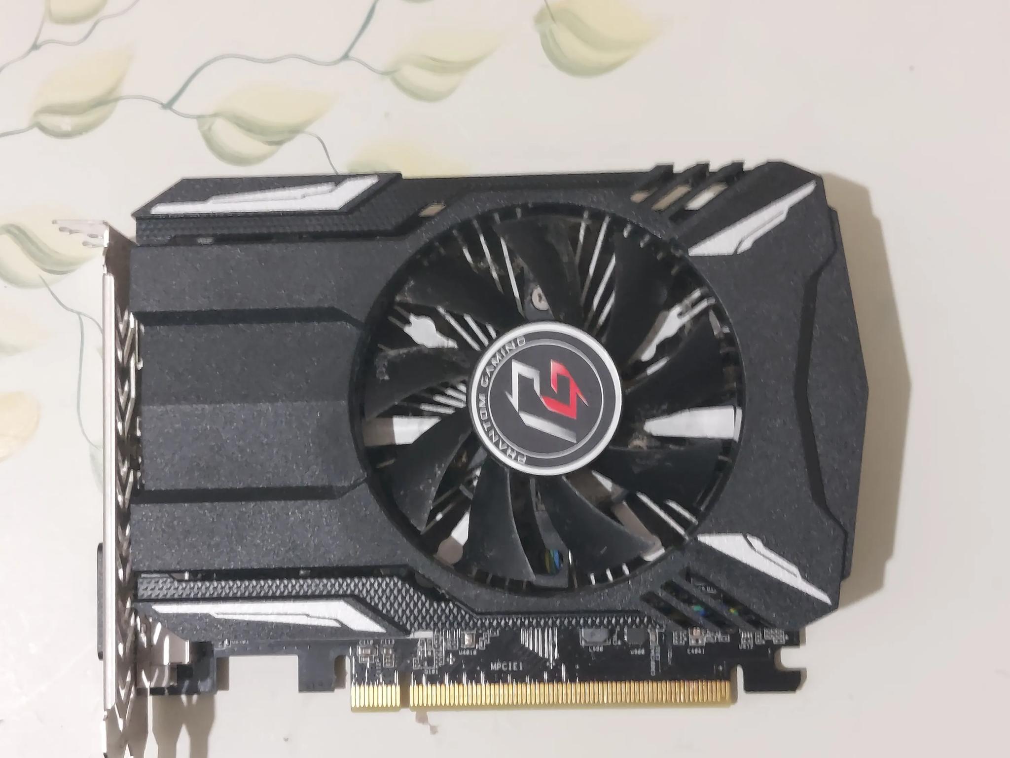 RX 550 ASrock Phantom Gaming 2b RX 550-512
