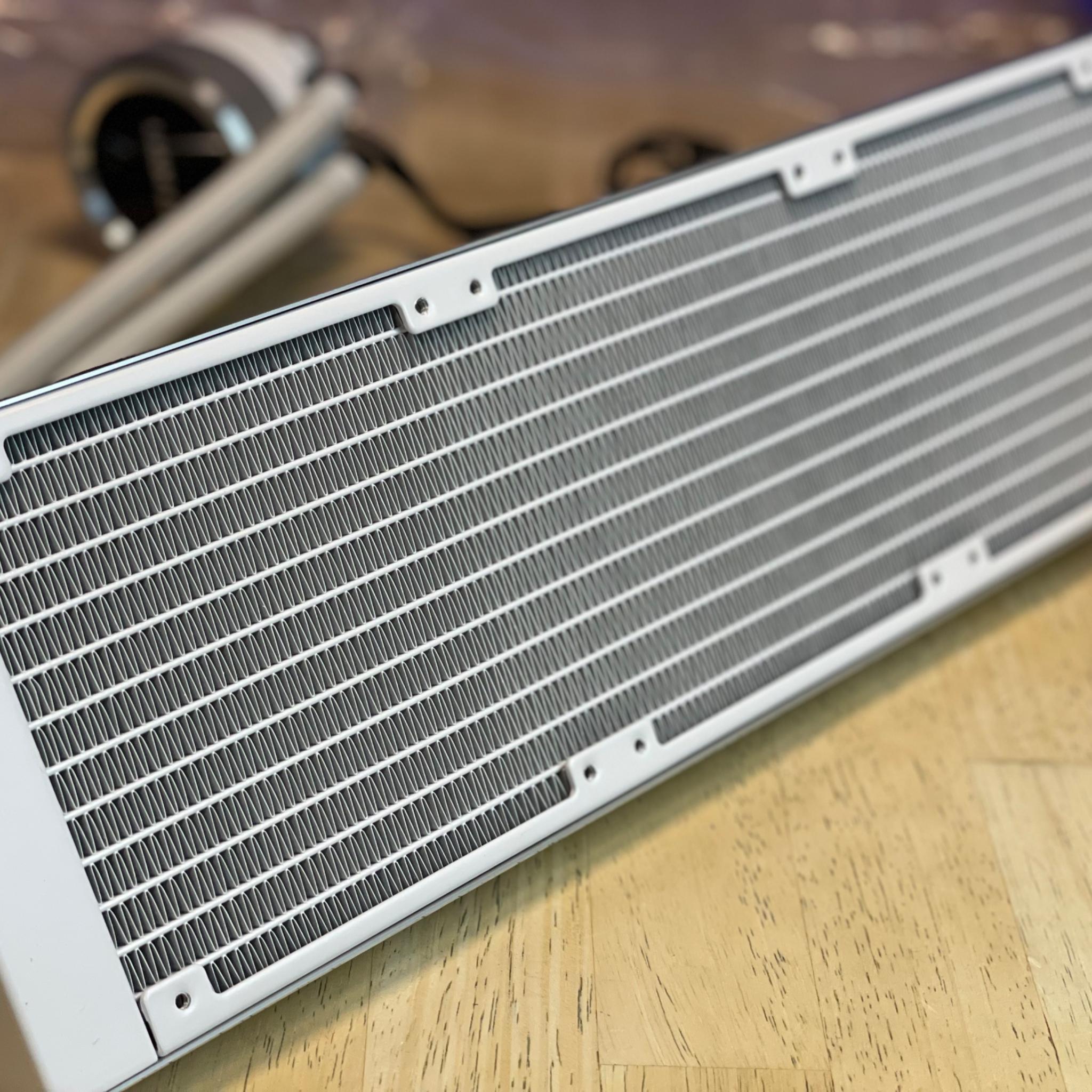 Lian Li Galahad 360 UNI FAN SL Edition AIO