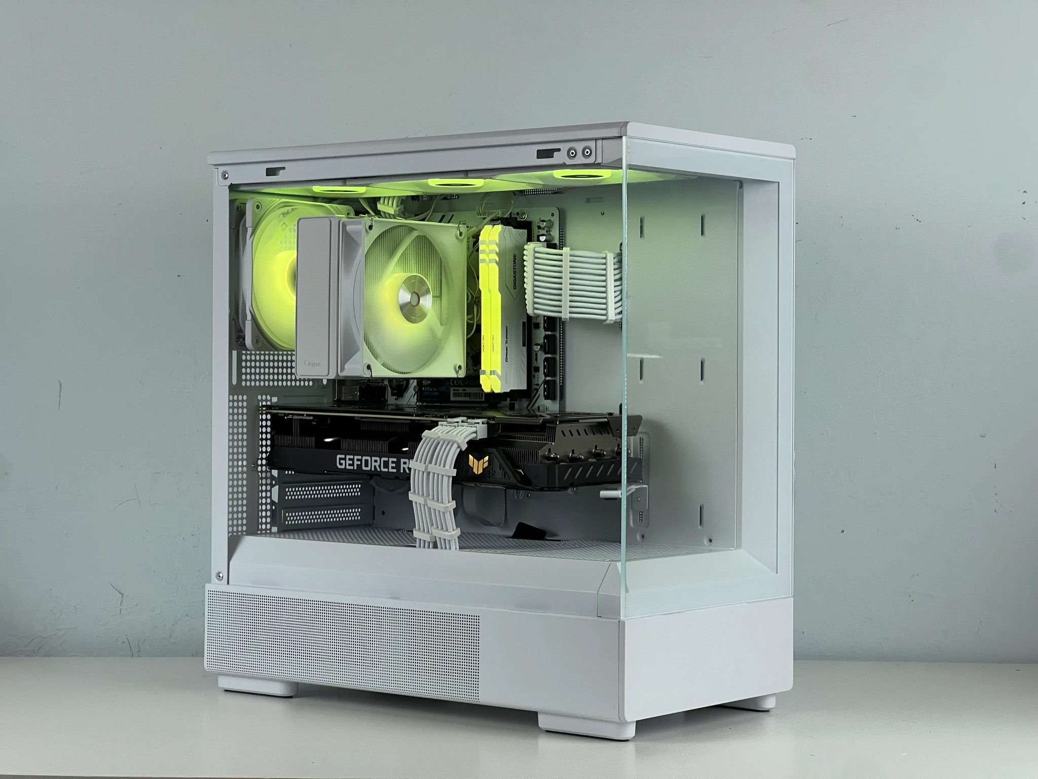 Clean White Gaming PC | RTX 3070 | Ryzen 5 5600G | 1TB SSD | 32GB RAM