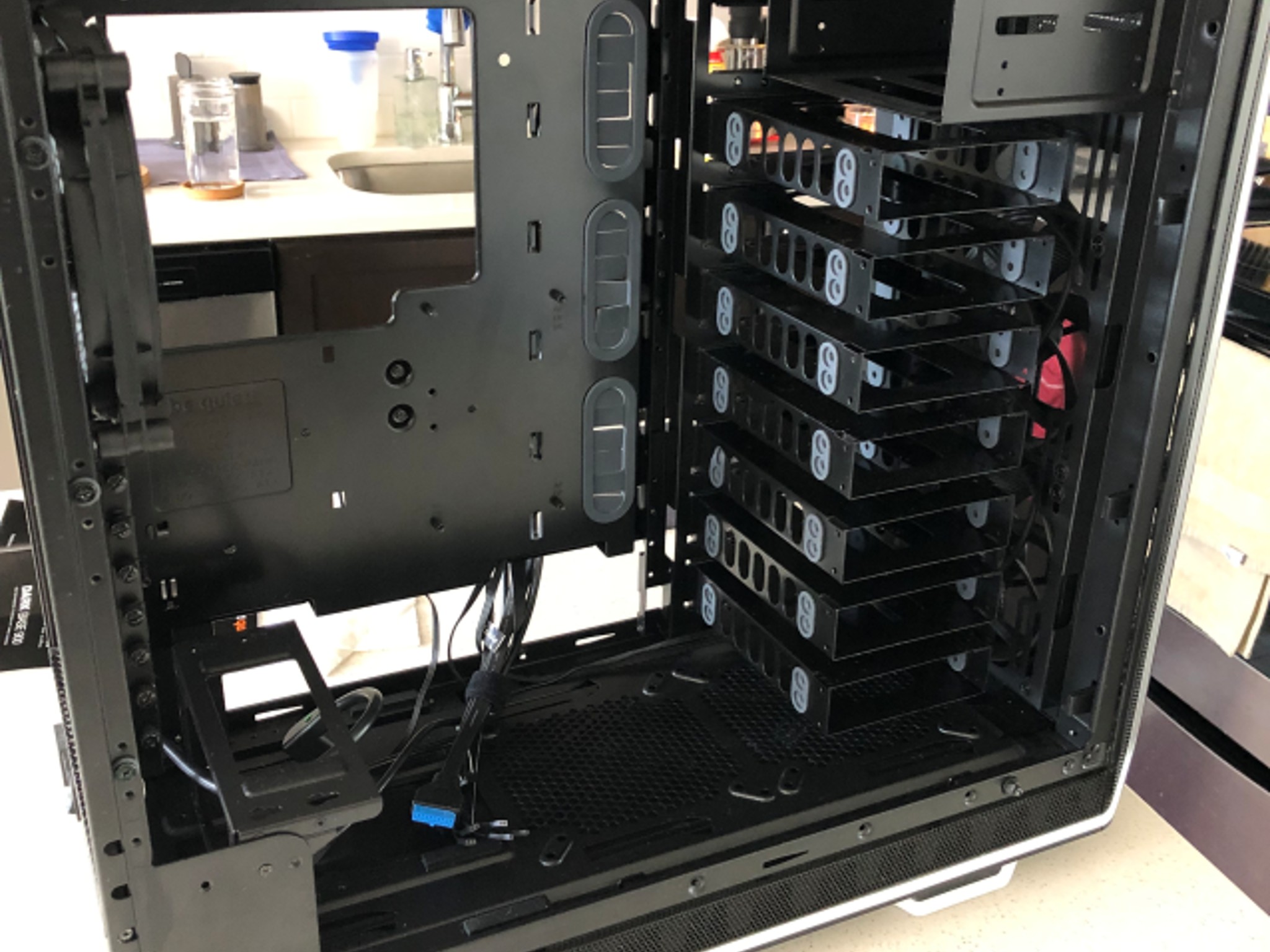 be quiet! Dark Base Pro 900 Full Tower PC Case - Black and Silver - Supports ATX/E-ATX/XL-ATX