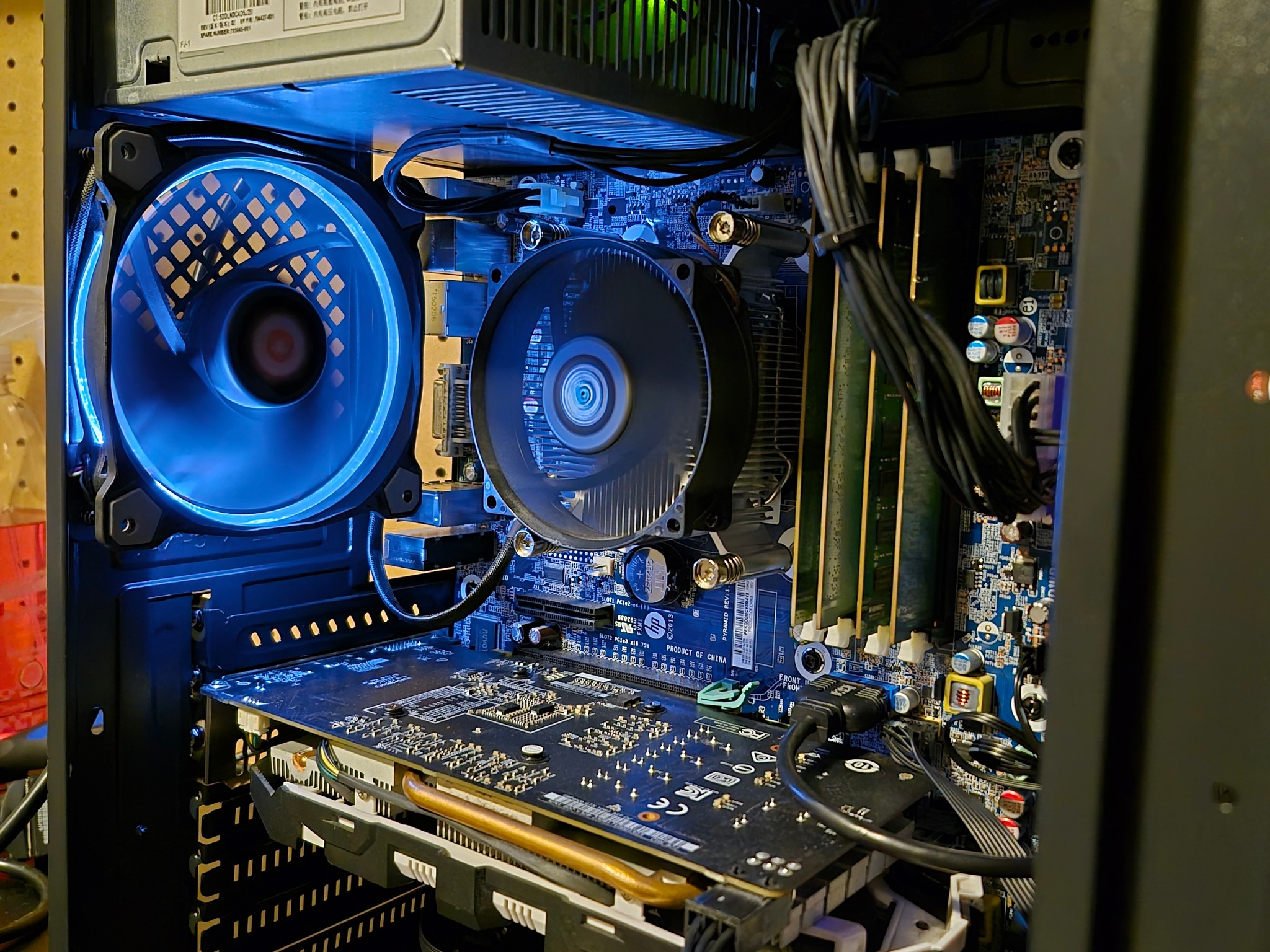 Ultra Budget | 90 FPS Fortnite | i5-4570, 16GB RAM, 500GB SSD, GTX 1060 3GB, RGB, Wifi