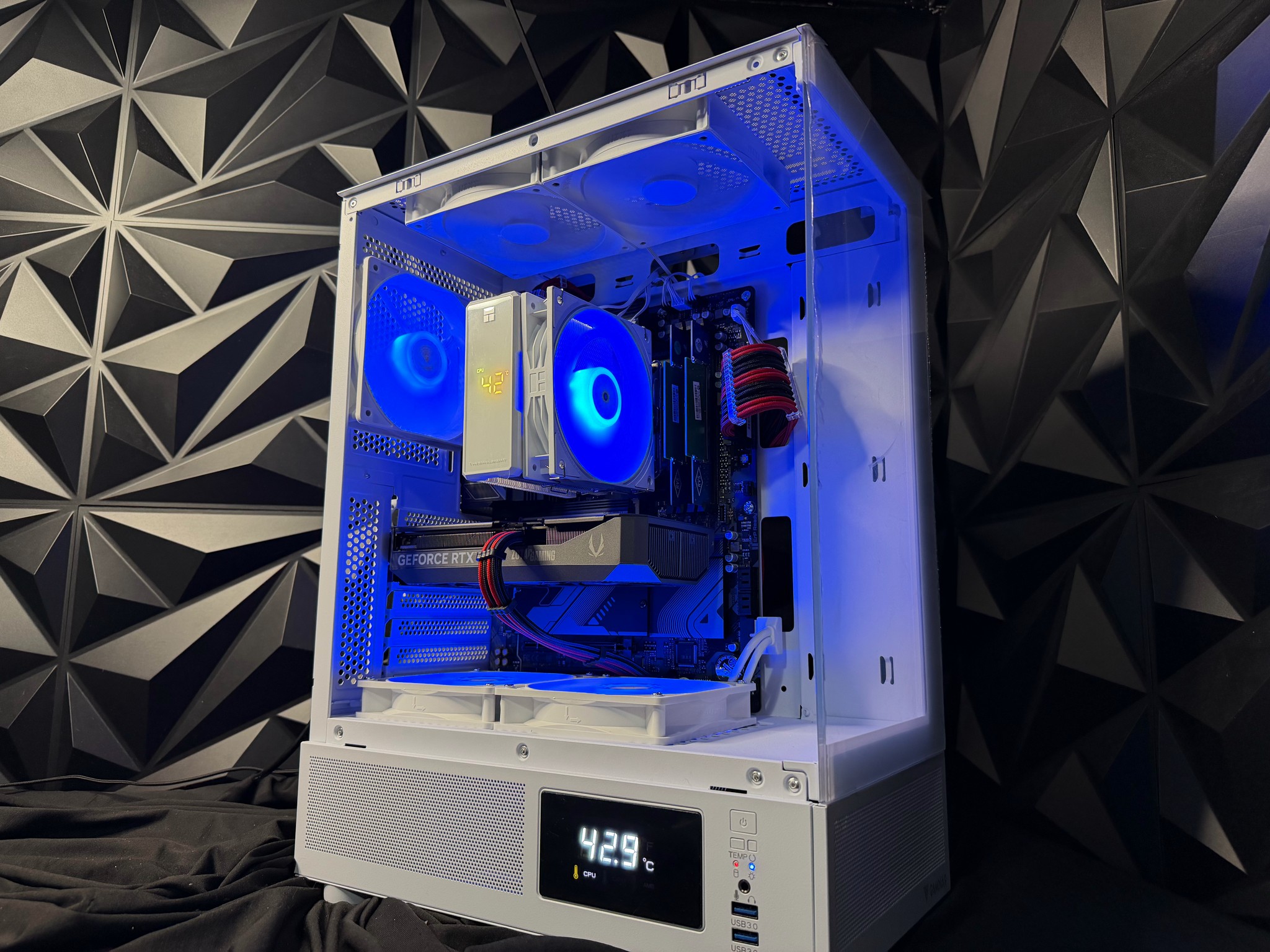 🧊🔴 DIGI DOUBLE ICE 🔴🧊Ryzen 5 7600X| RTX 5060Ti| 16GB DDR5| 1.5 TB NVMe| 650W PSU