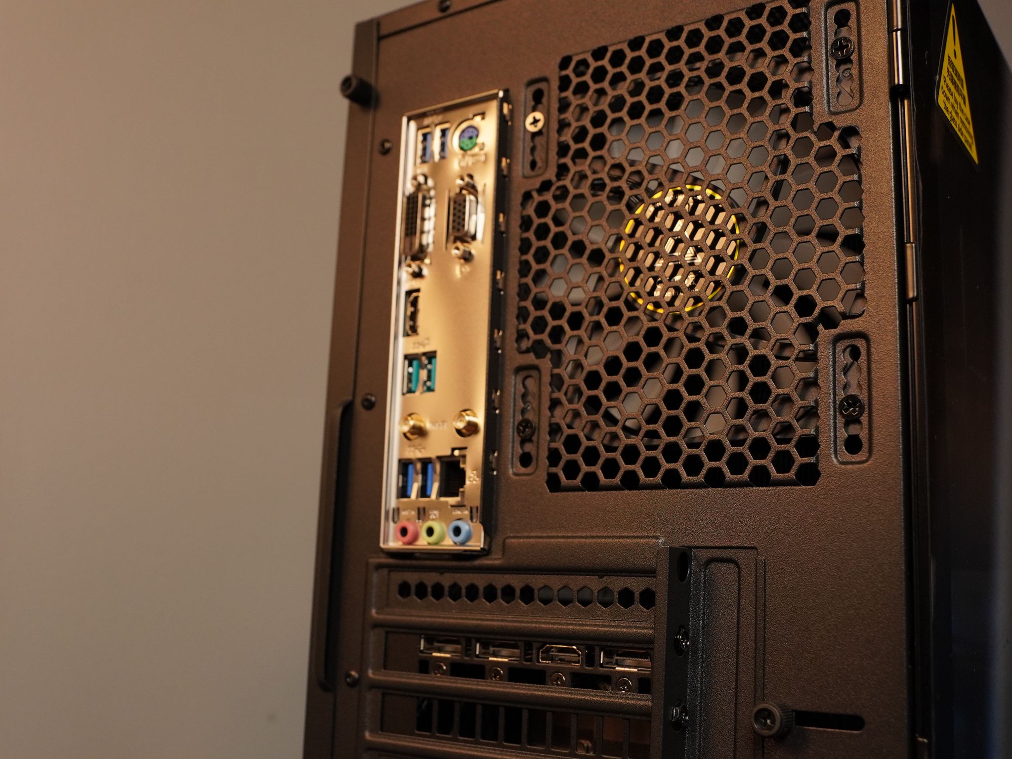 🖤 STEALTH 🖤 1440p/1080p GAMING MACHINE 💚RTX 2070 Super 🧡 Ryzen 5 5500 | 16GB | 512GB | WIFI