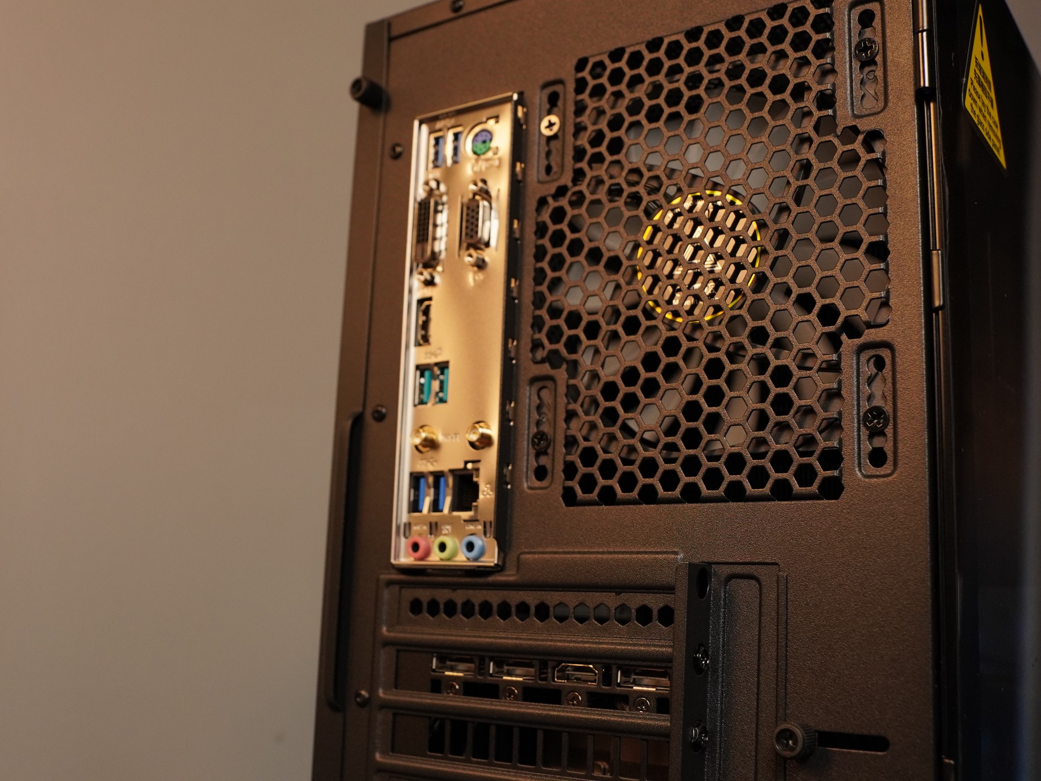 🖤 STEALTH 🖤 1440p/1080p GAMING MACHINE 💚RTX 2070 Super 🧡 Ryzen 5 5500 | 16GB | 512GB | WIFI