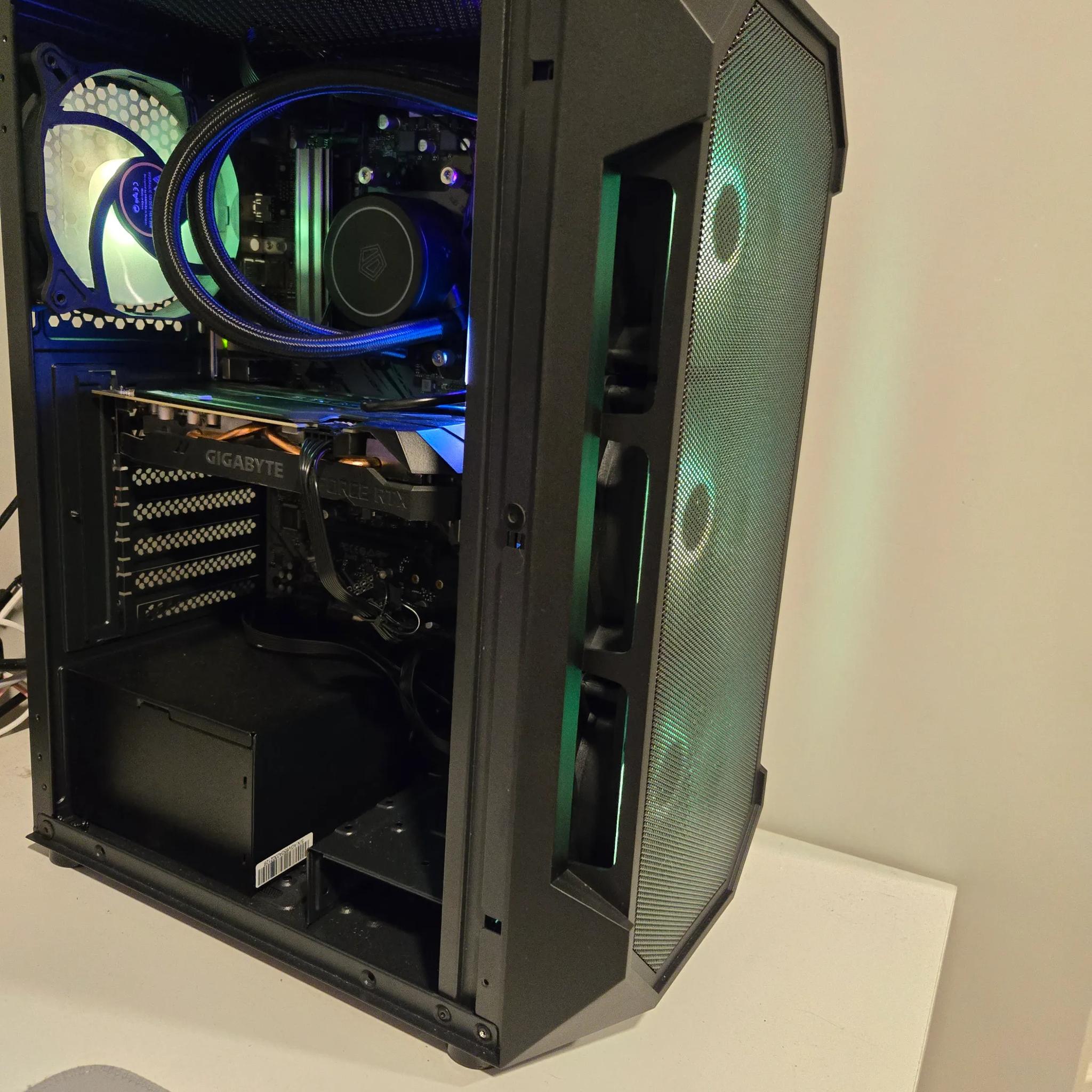 GAMING PC RTX 2060 RYZEN 5 3600 1 TB crucial P3 ram Corsair vengeance 3200 MHz 16 GB Ram
