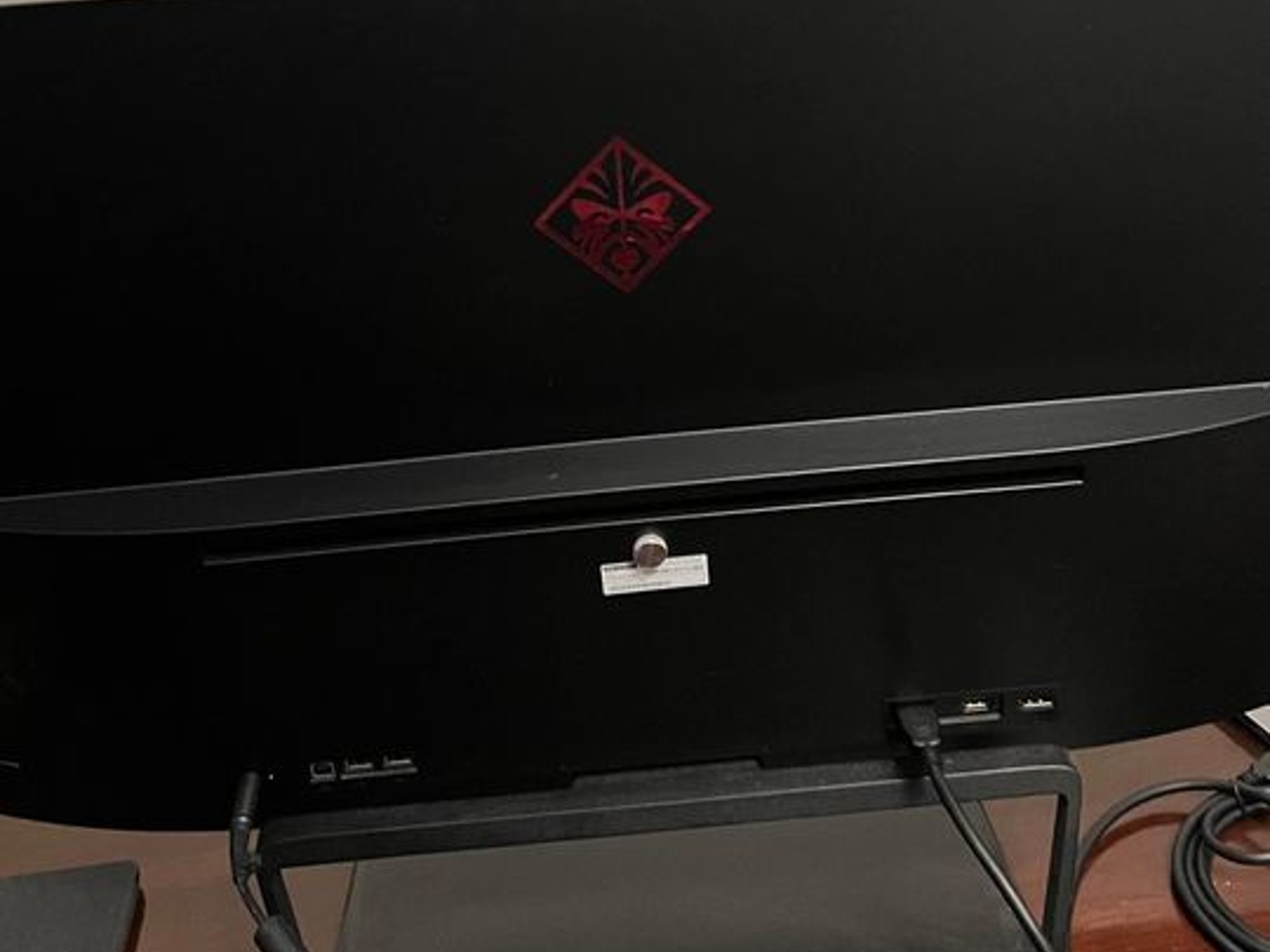 HP OMEN 32