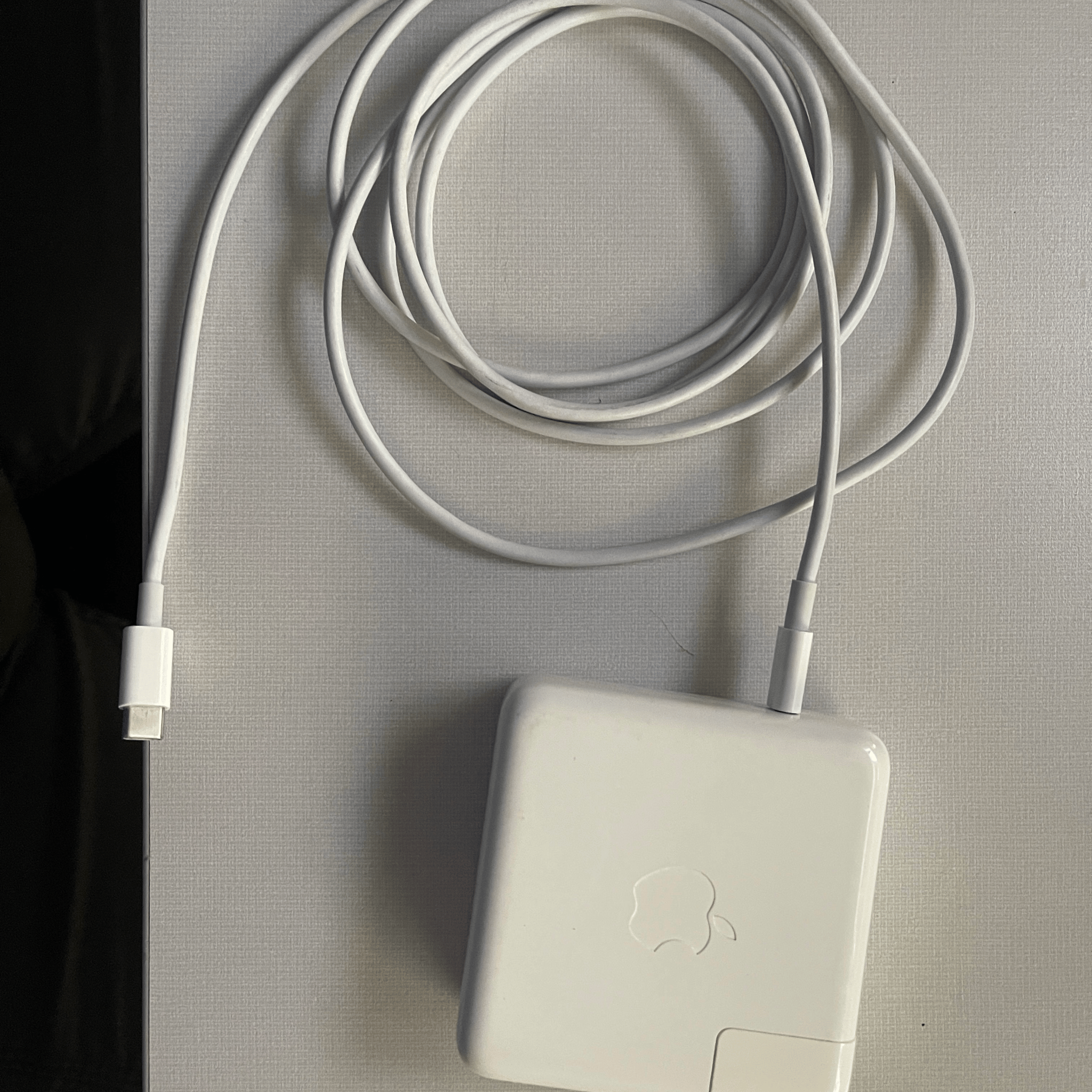 Apple MacBookPro with Touch Bar 2016