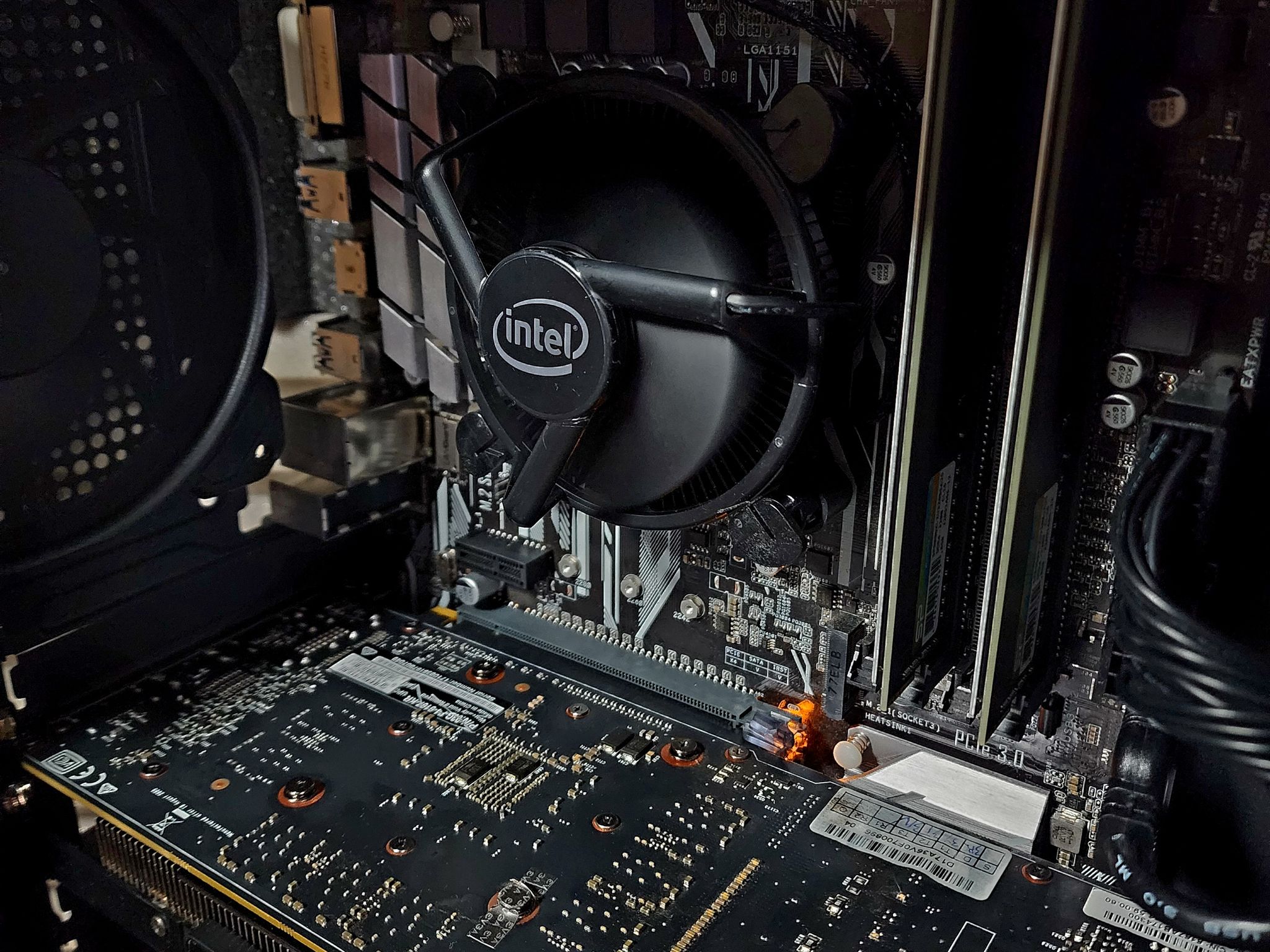🖤🖤🖤 Intel Core i5 7400 // EVGA GeForce GTX 1060 // XPG 16GB 3200MHz