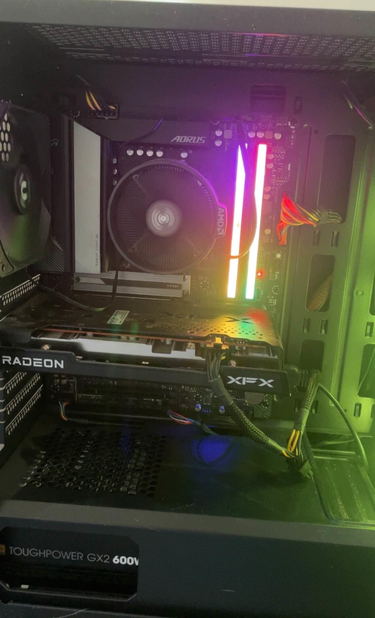 Copy of AM5 AMD Radeon RX 6650XT Ryzen 5 8500G
