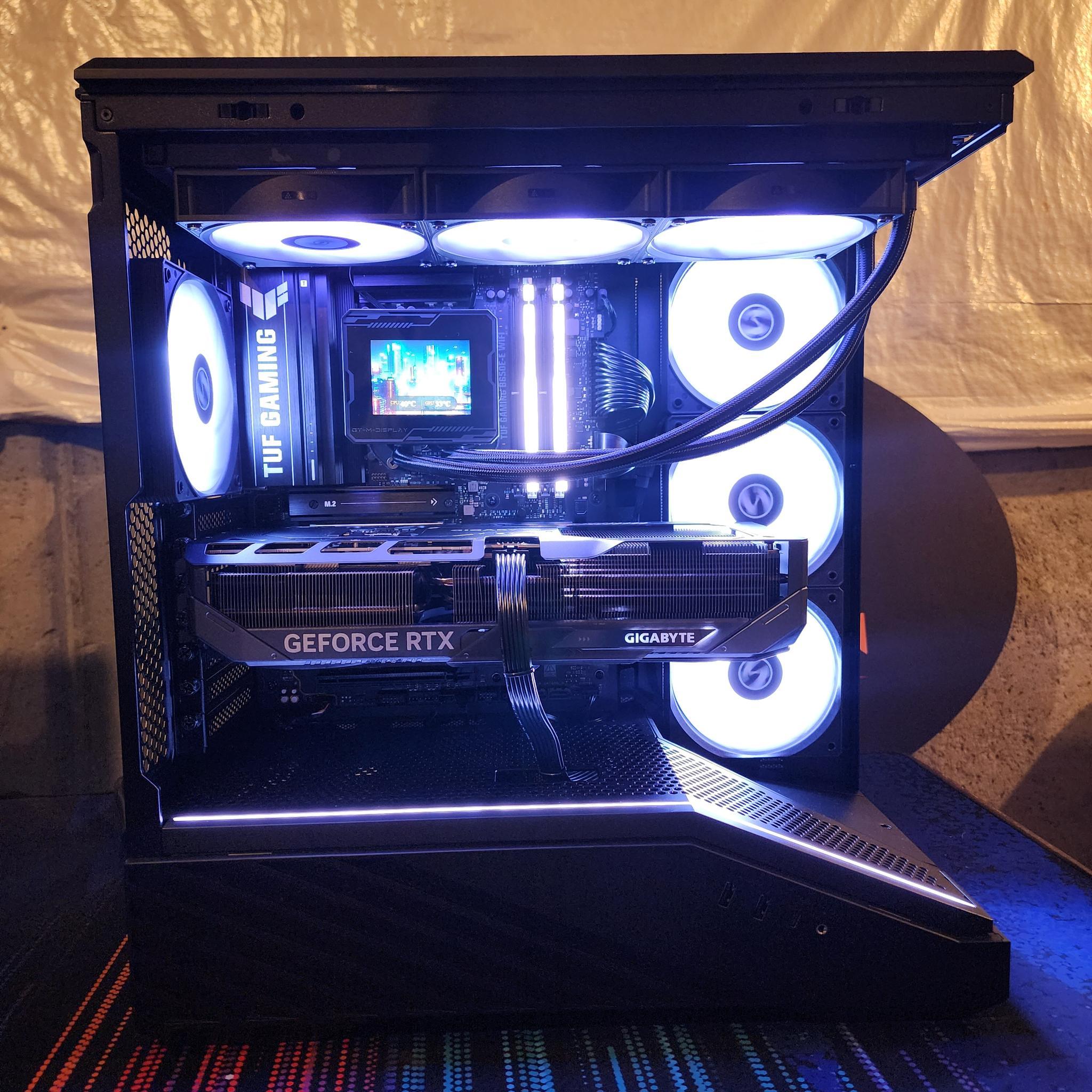 RTX 5080 / Ryzen 7 9800X3D / 32GB DDR5 RAM / 2TB NVMe