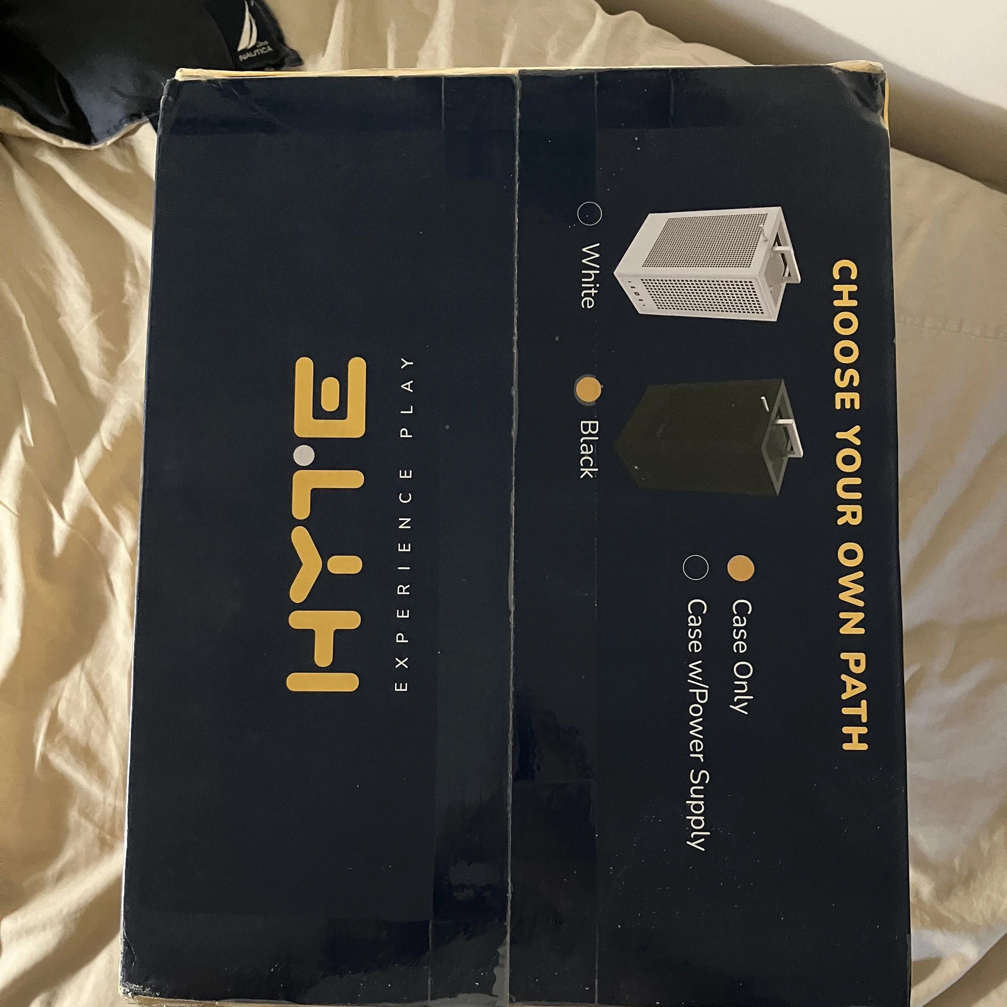 BNOB Hyte Revolt 3 (ITX; Black)