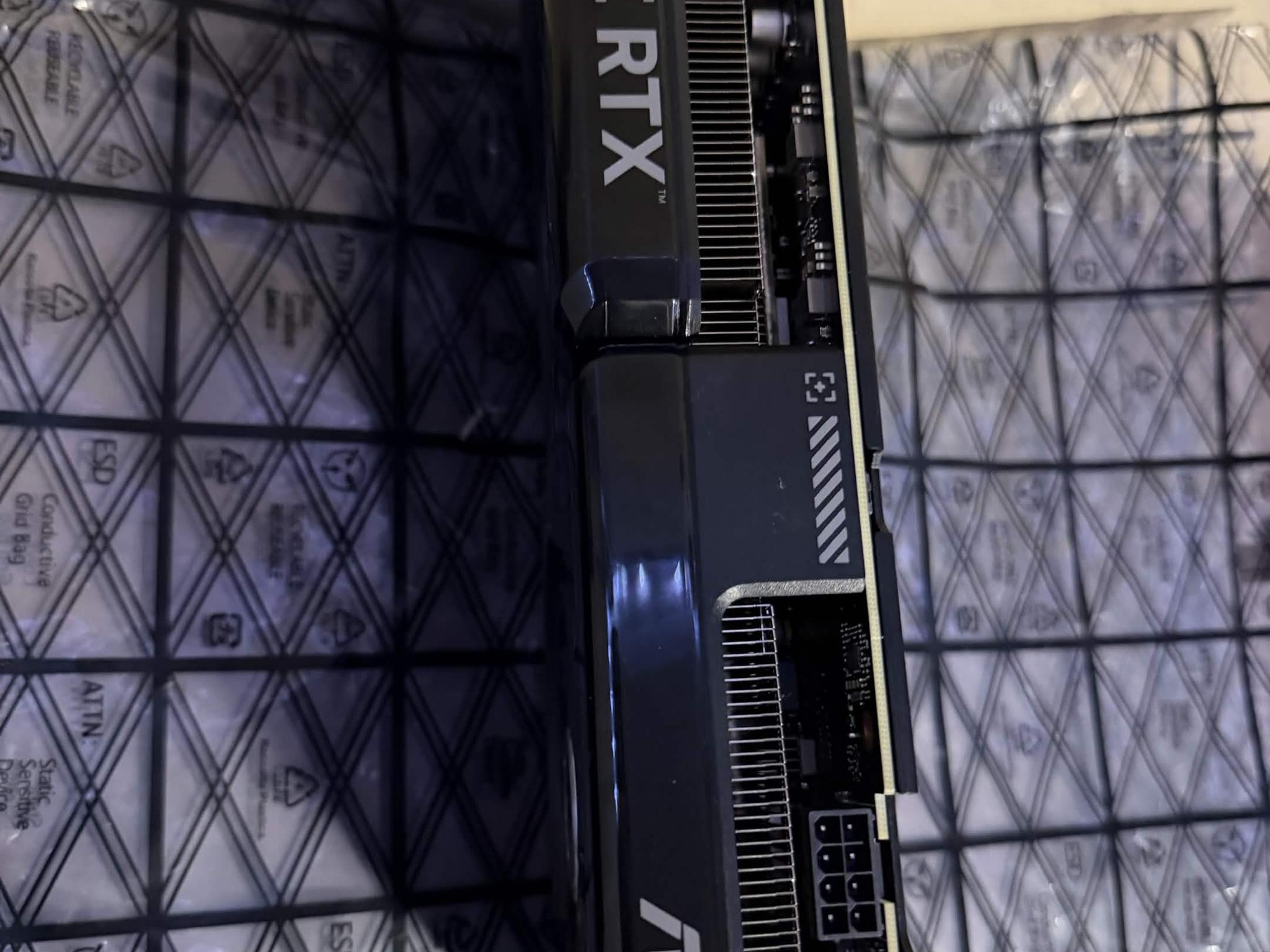 ASUS DUAL OC GeForce RTX 4070 - Image 5