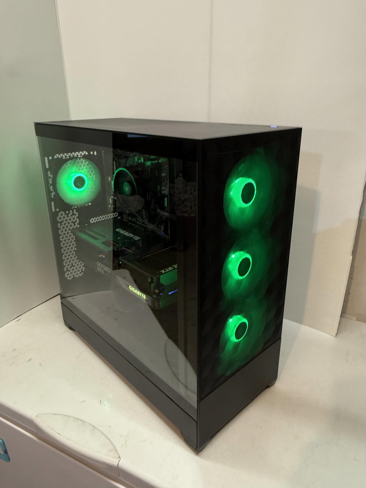 *NEW* Custom Gaming PC w/ 4080 Super