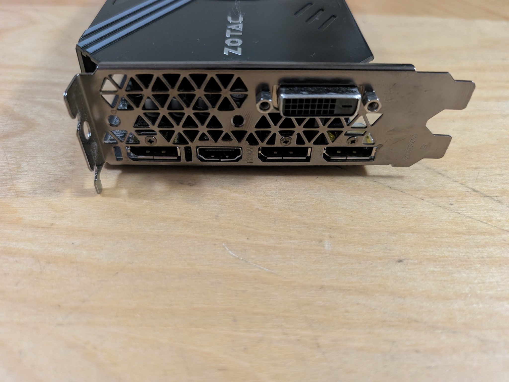 AsRock B250 + Intel Core i7 7700 + Nvidia GTX 1060 3GB