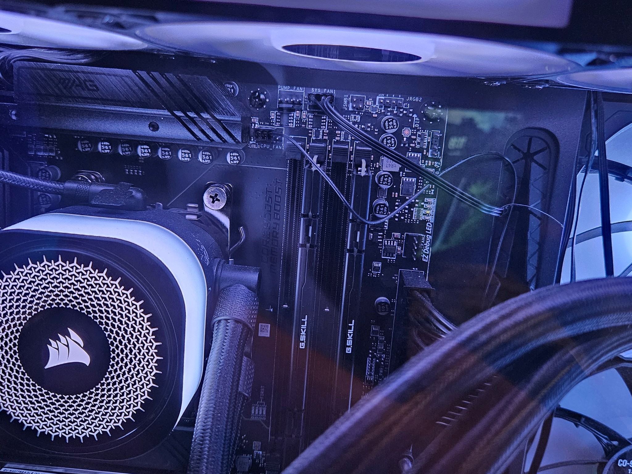 CORSAIR - iCUE LINK TITAN 360 RX Liquid CPU Cooler with RGB Lighting - Black