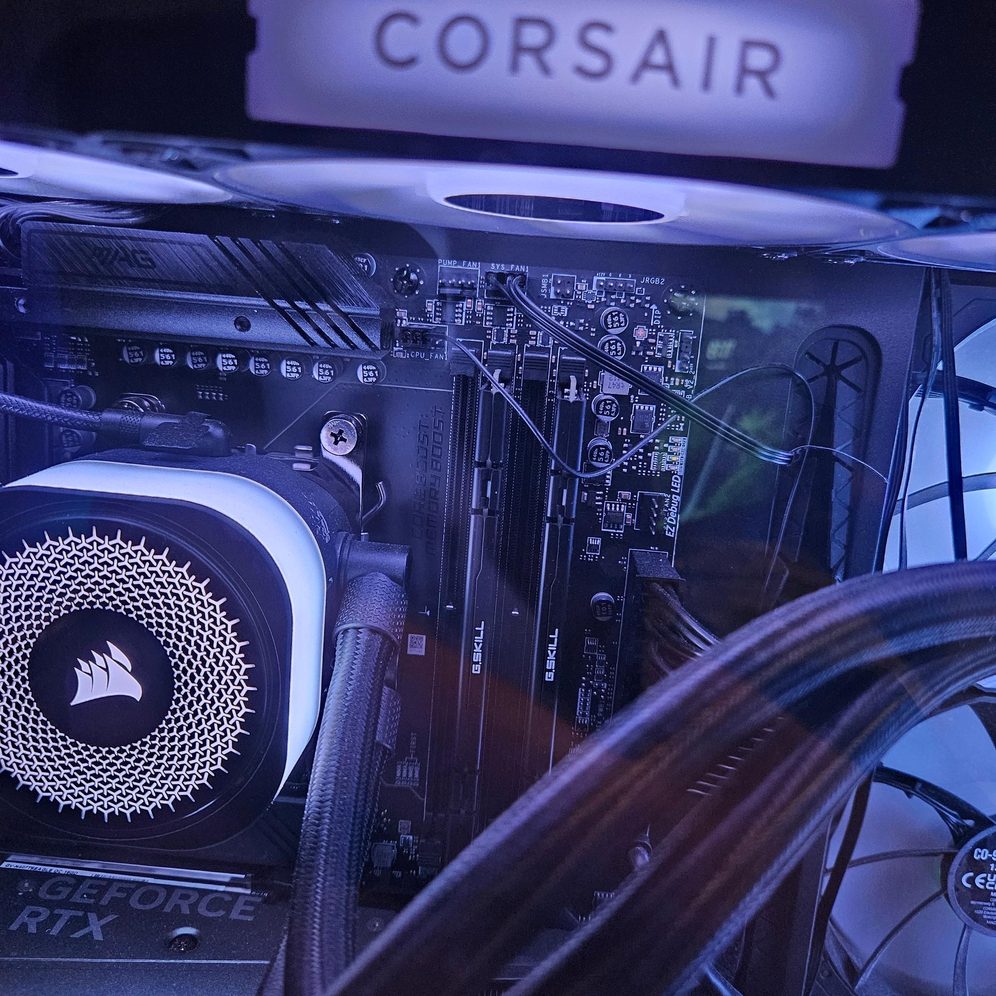CORSAIR - iCUE LINK TITAN 360 RX Liquid CPU Cooler with RGB Lighting - Black