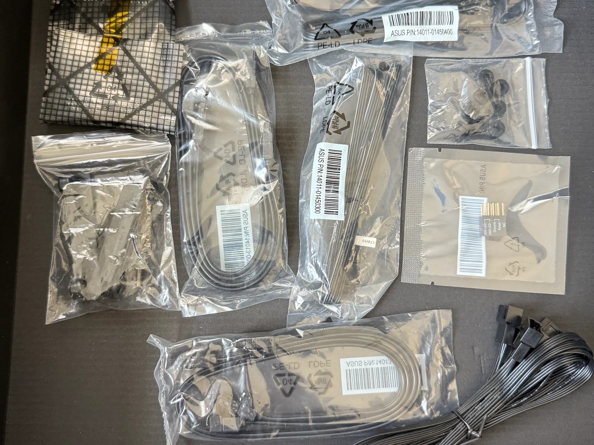 Asus ROG Crosshair VII AMD X470 ATX Gaming WiFi Motherboard