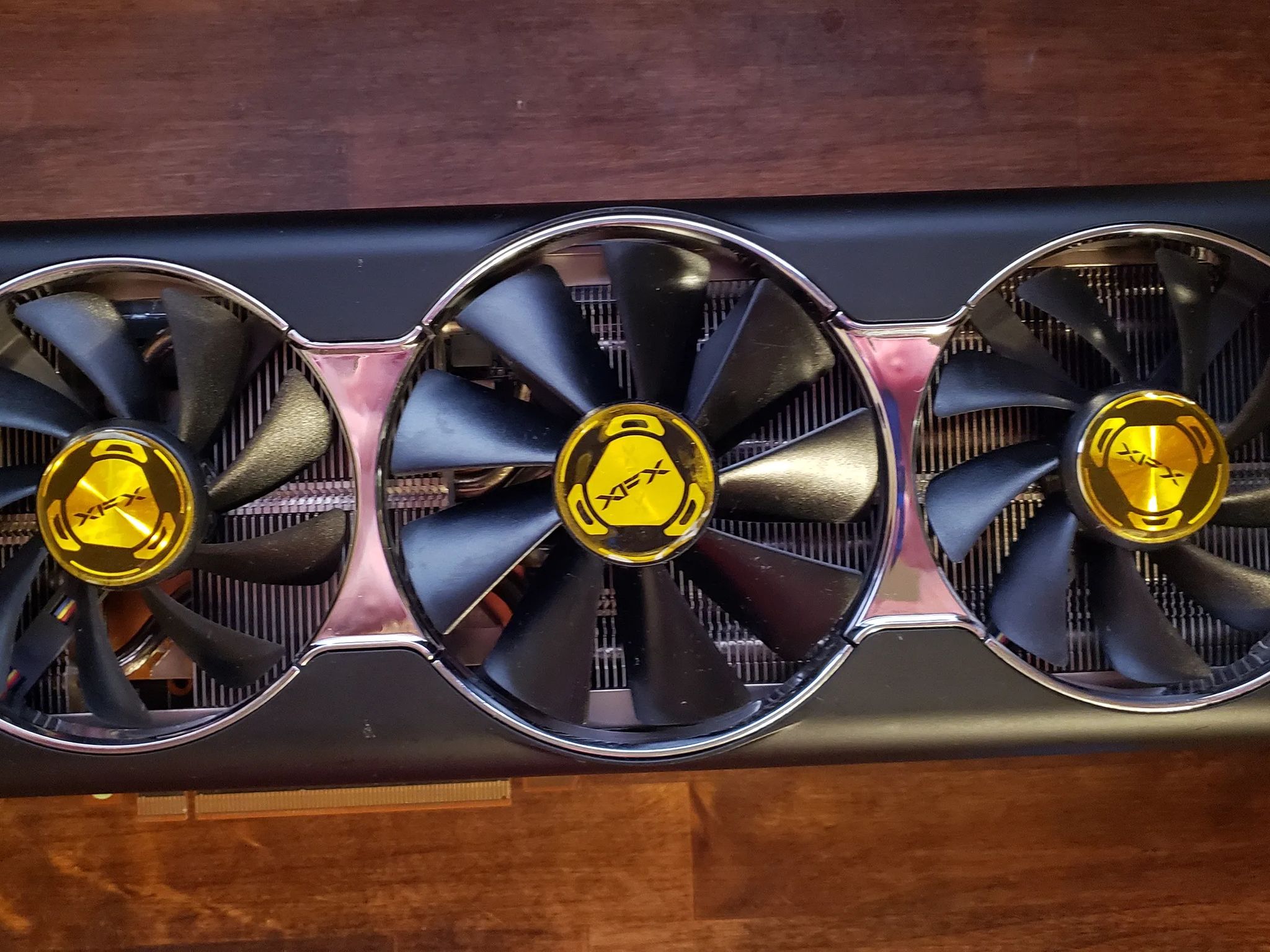 XFX Thicc III Ultra AMD Radeon RX 5700 XT 8GB GDDR6 