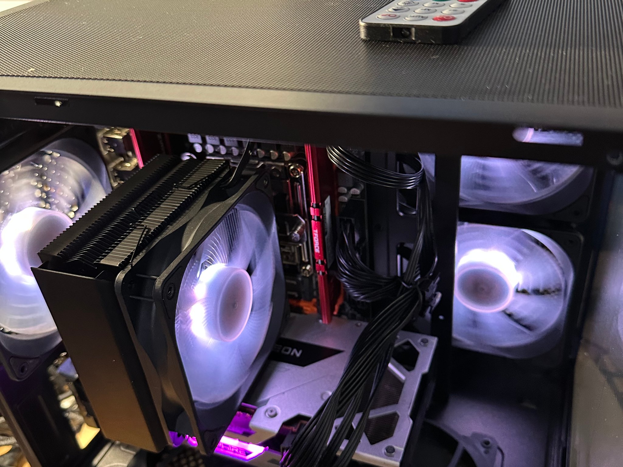 Gaming PC AMD 6600 XT 16GB RAM 1TB NVME ARGB/W REMOTE