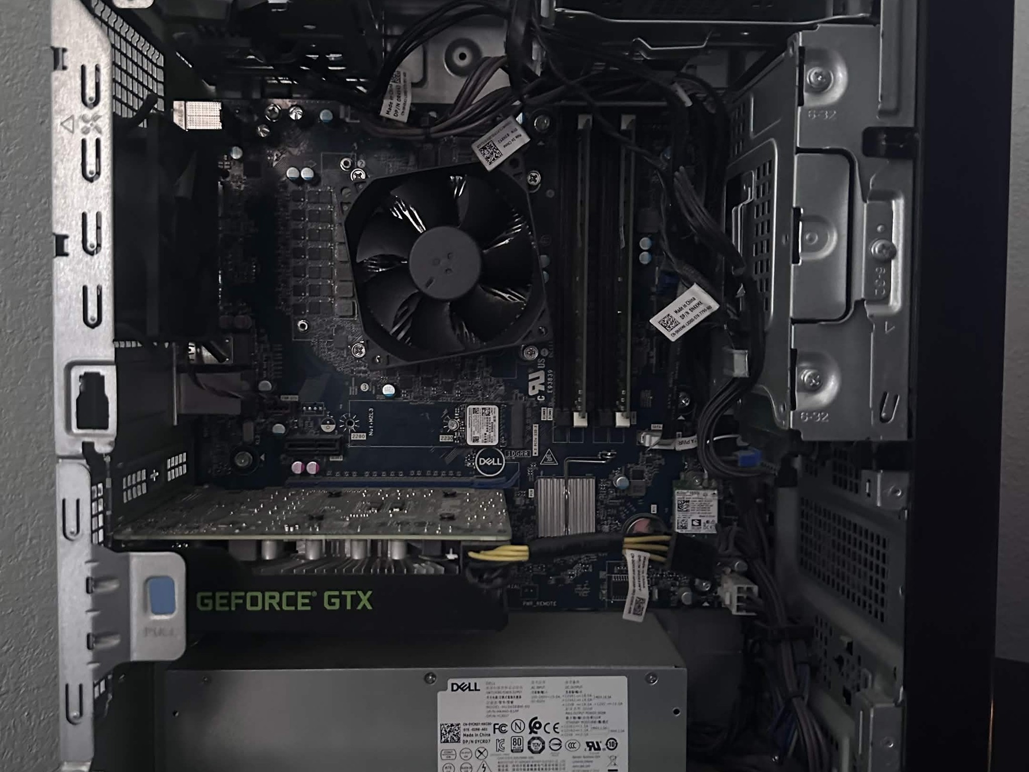 ⏾1080p Sleeper Pc⏾! (i7 10th gen, 1660ti, 16gb DDR4)