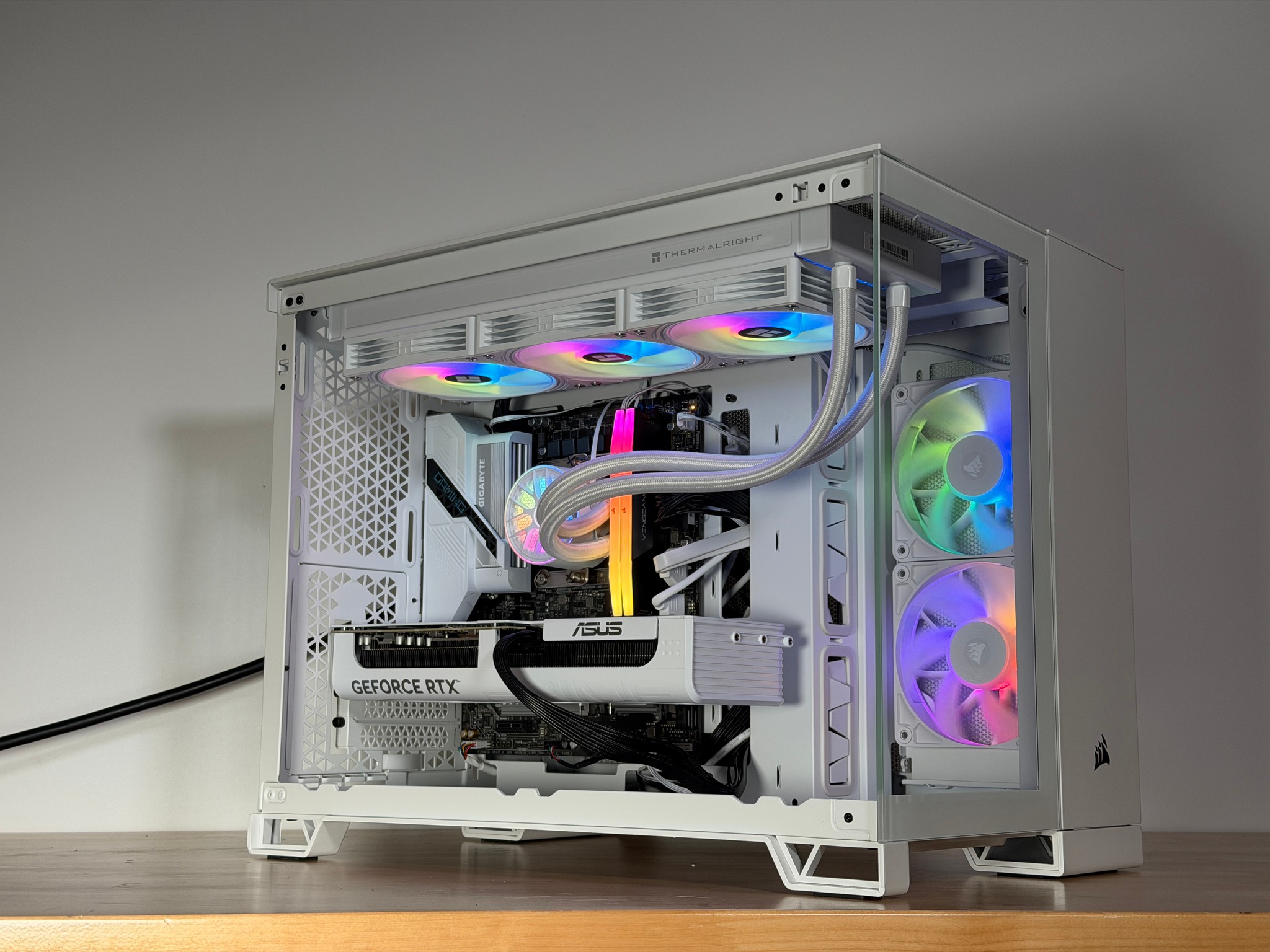 RTX 5070 Intel Core Ultra 7 265k Gaming PC