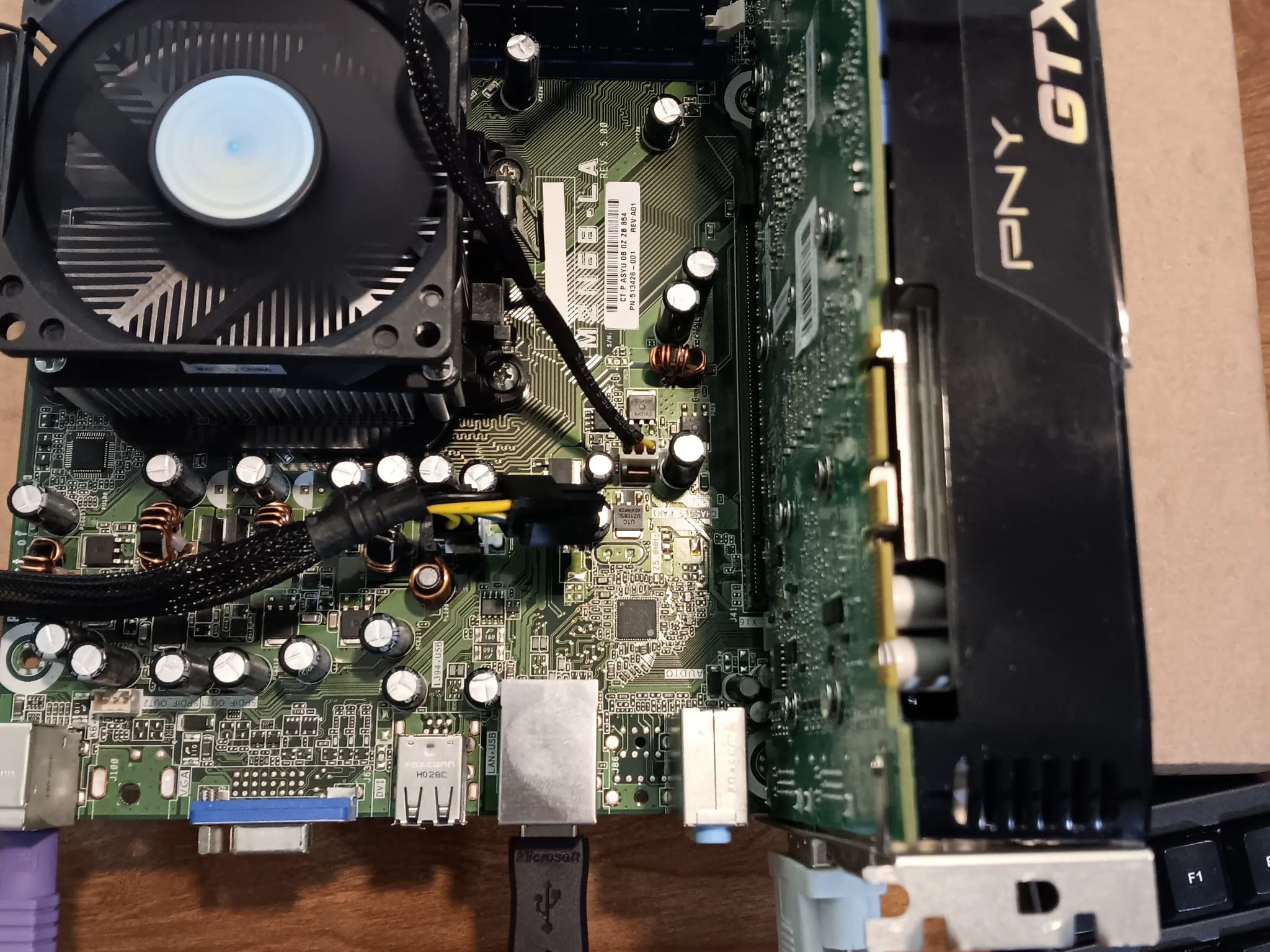 M2N68-LA Motherboard AMD Athlon 64 X2 4GB DDR2 800 RAM