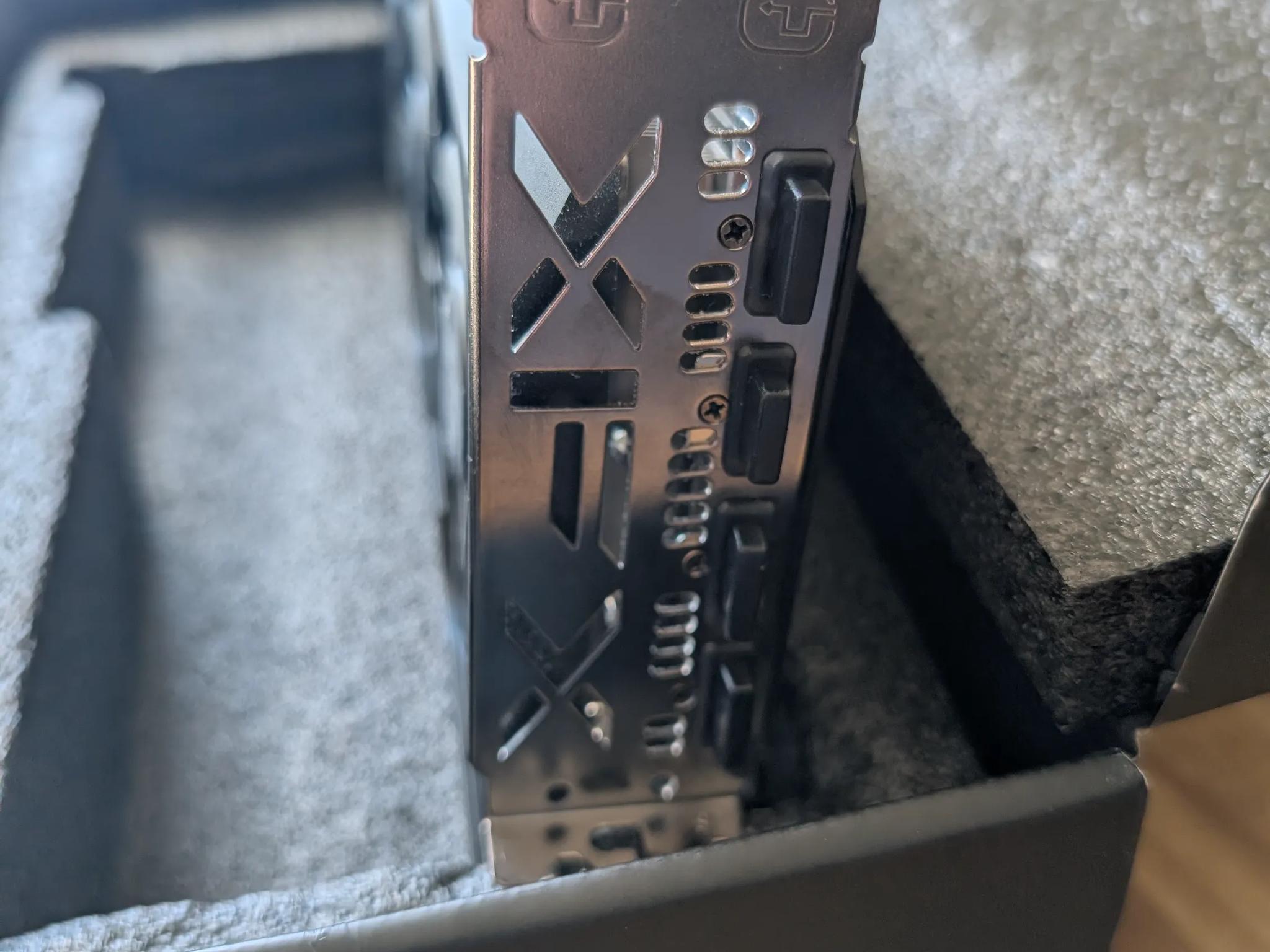 XFX Swift AMD Radeon RX 6700XT
