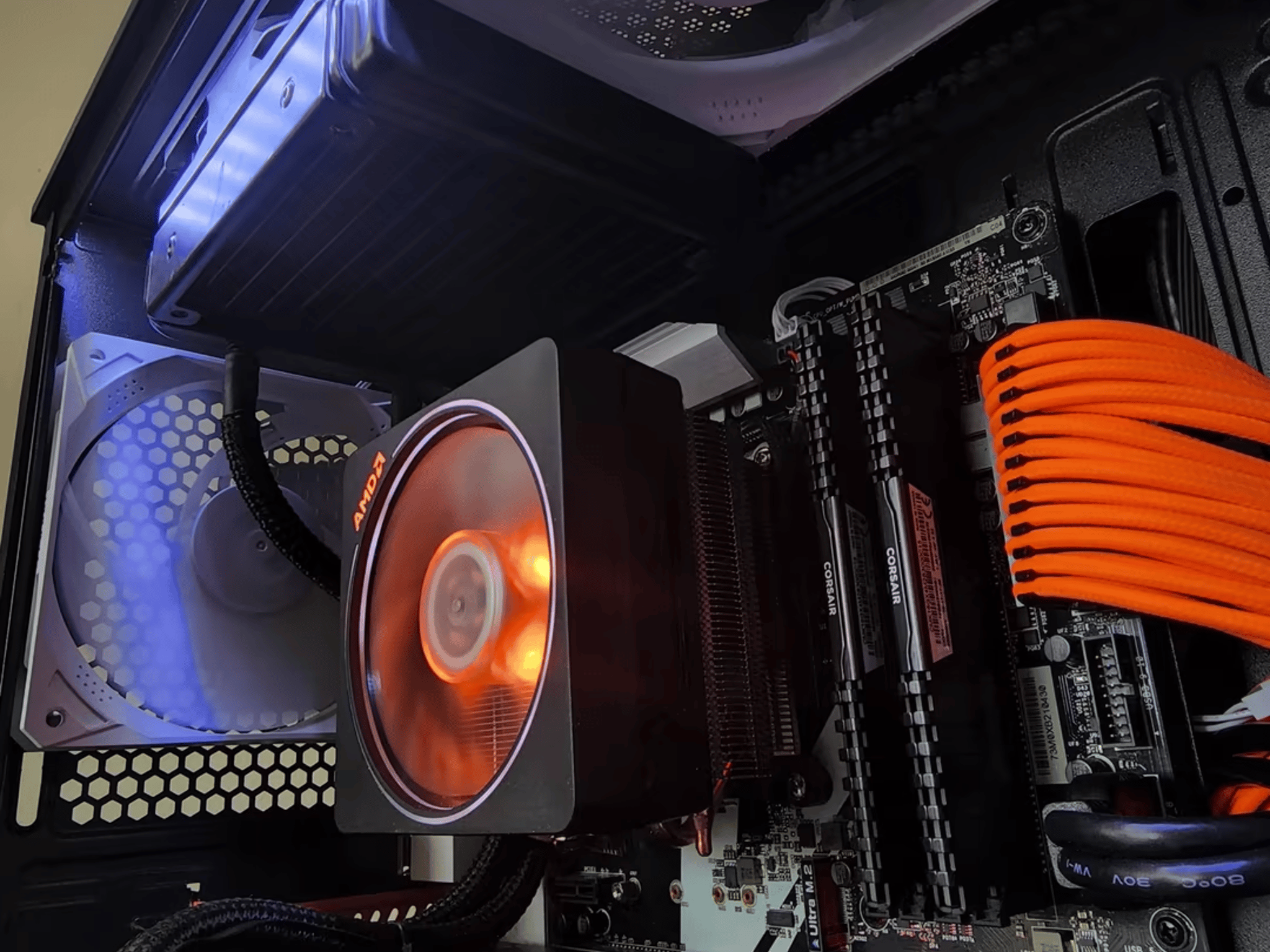 AMD Ryzen 7 1700 // Gigabyte xtreme gaming 1080 // Corsair Vengeance LPX 16GB 3000MHz