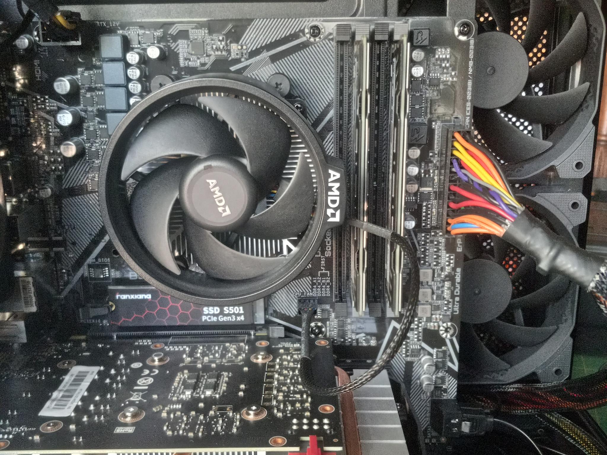 Gaming Pc/RTX 2060/32GB DDR4 RAM/Ryzen 5 5500