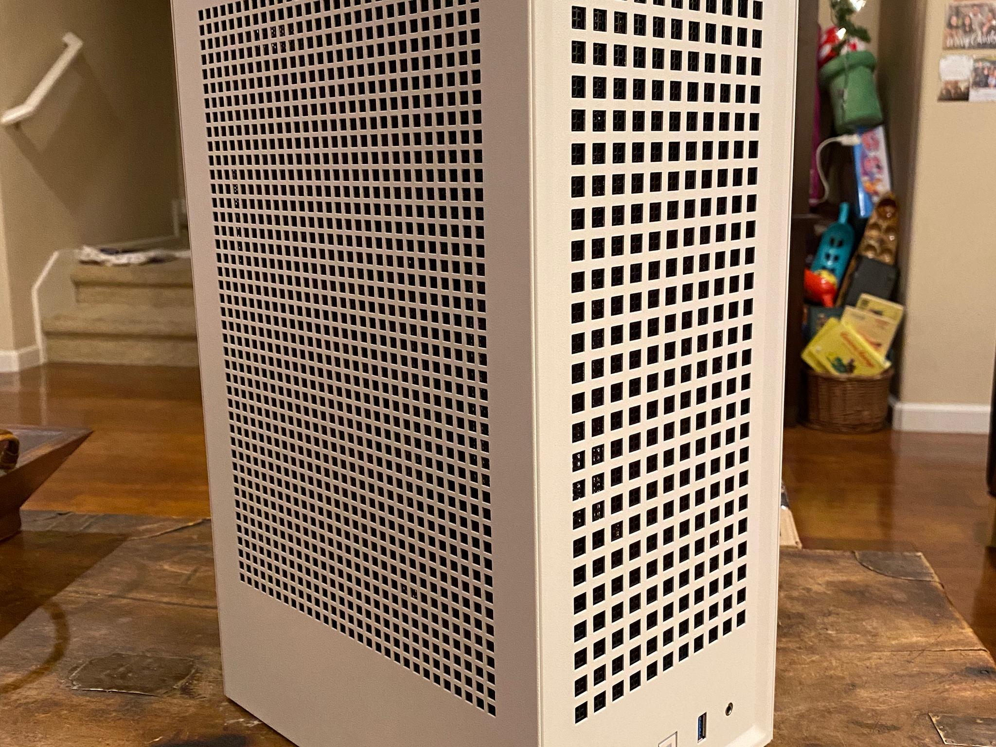 “Hyte Beast” Custom Z690i | 12600K | RTX 3080 | 32GB RAM | 2TB m.2 | 4TB SSD
