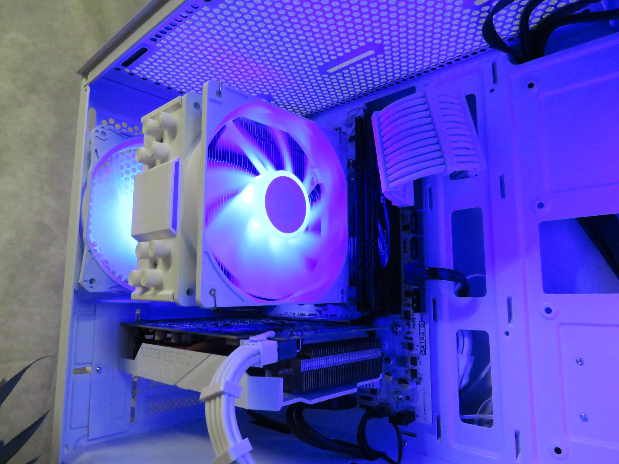 Ice Cold GAMER: Ryzen 5 3600 + GTX 1660 + 16 GB DDR4 + 1 TB 2.5in SSD
