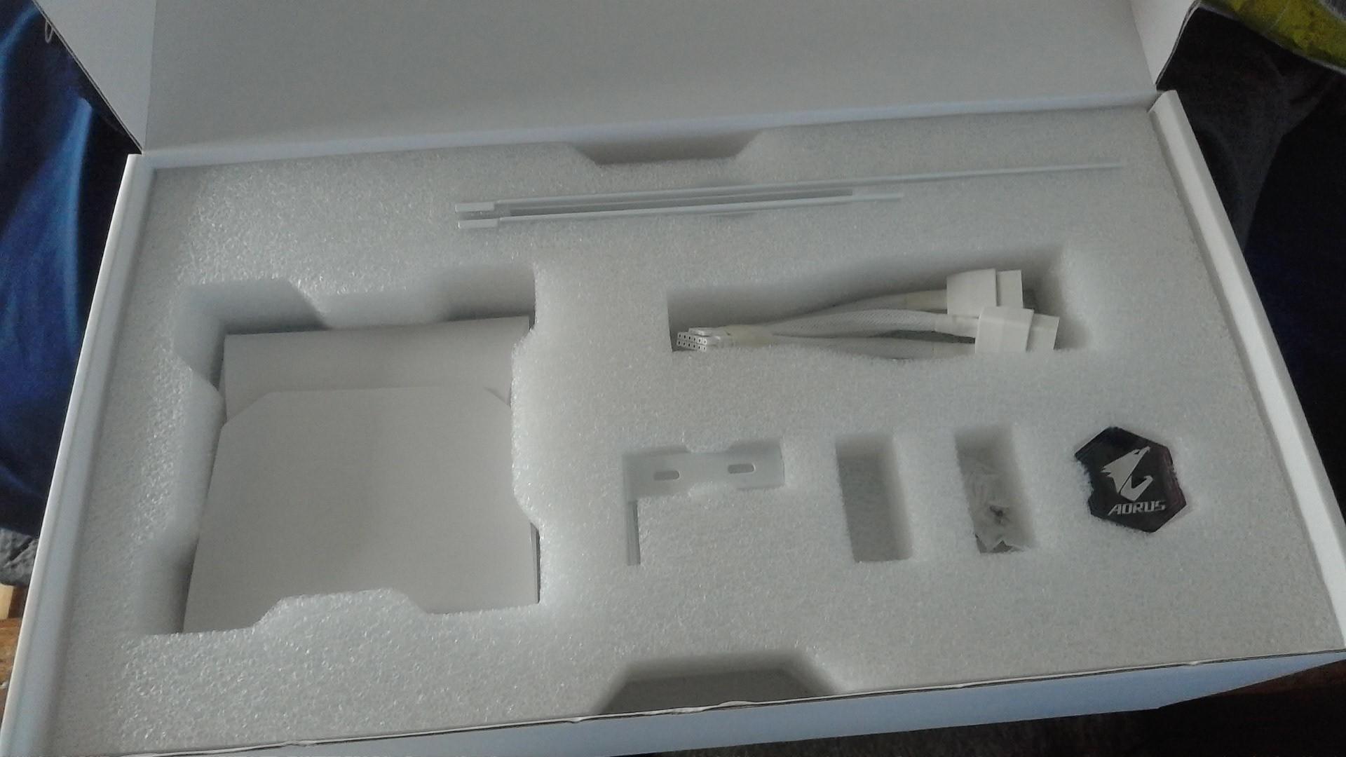 GIGABYTE AORUS GeForce RTX 5090 MASTER ICE 32G