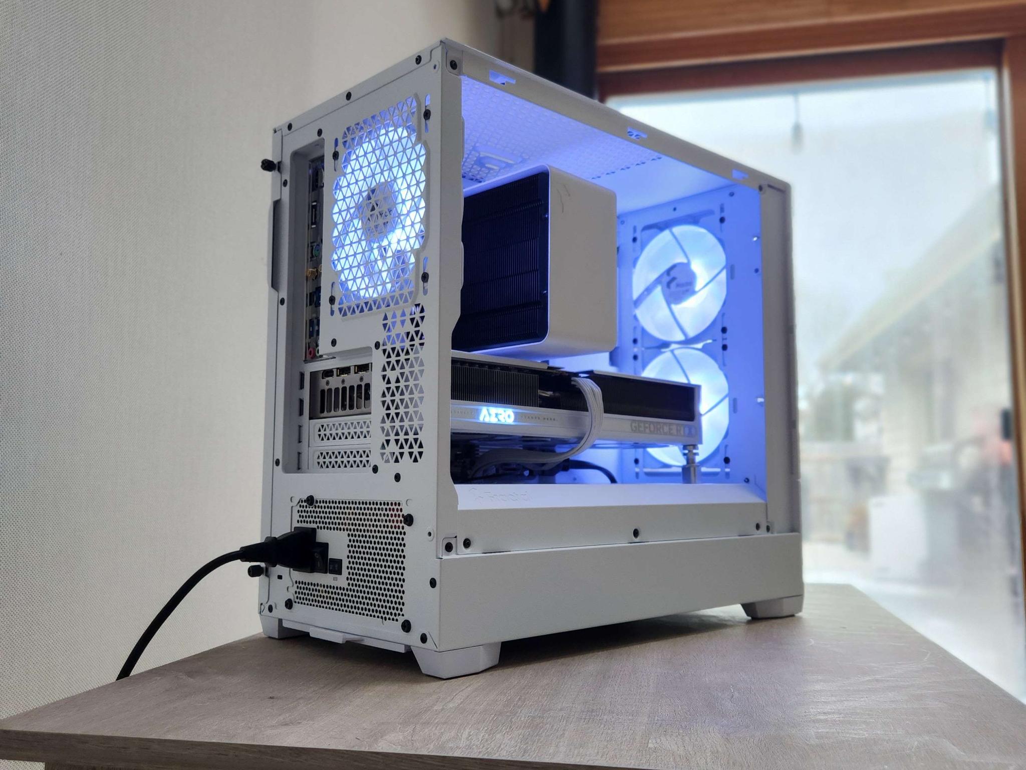 🍀RTX 5070 | Ryzen 7 7700X | 32GB DDR5 | 2TB NVMe | WiFi | Windows 11