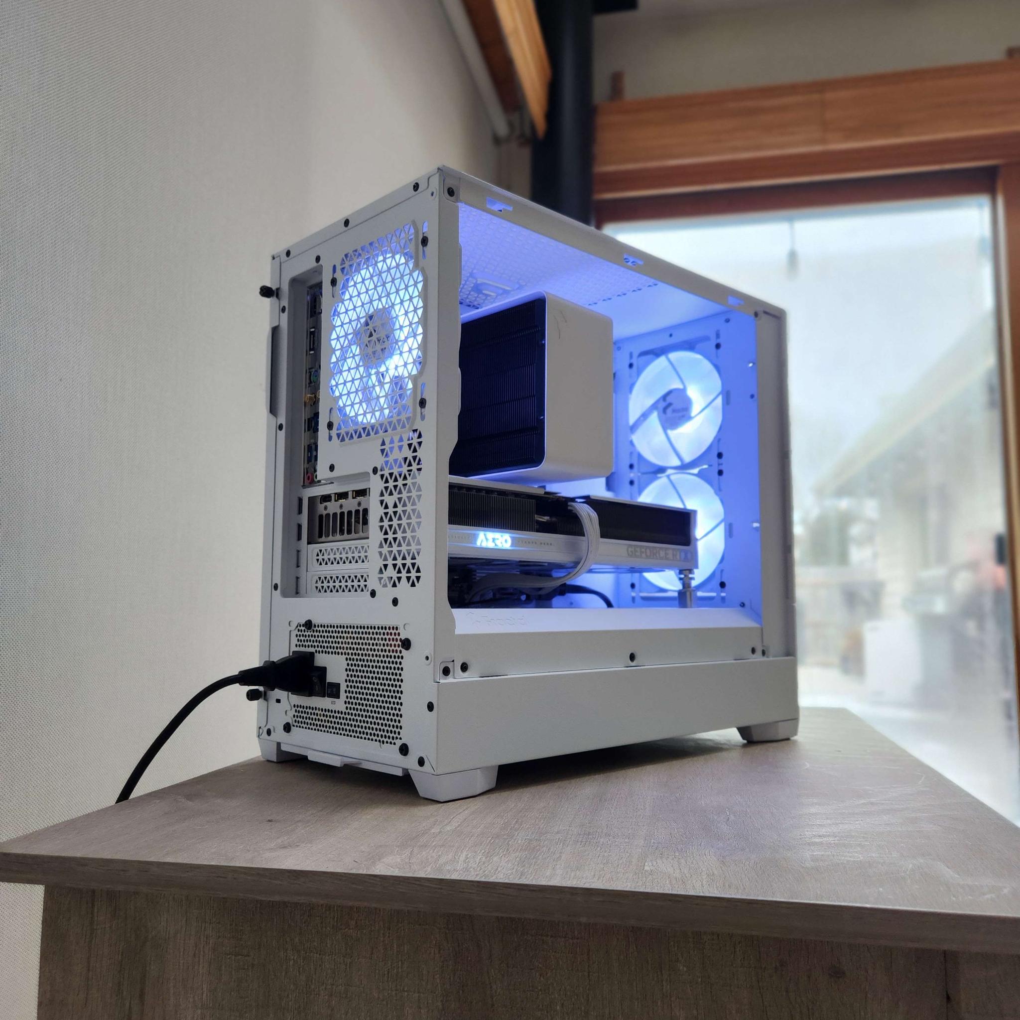 🍀RTX 5070 | Ryzen 7 7700X | 32GB DDR5 | 2TB NVMe | WiFi | Windows 11