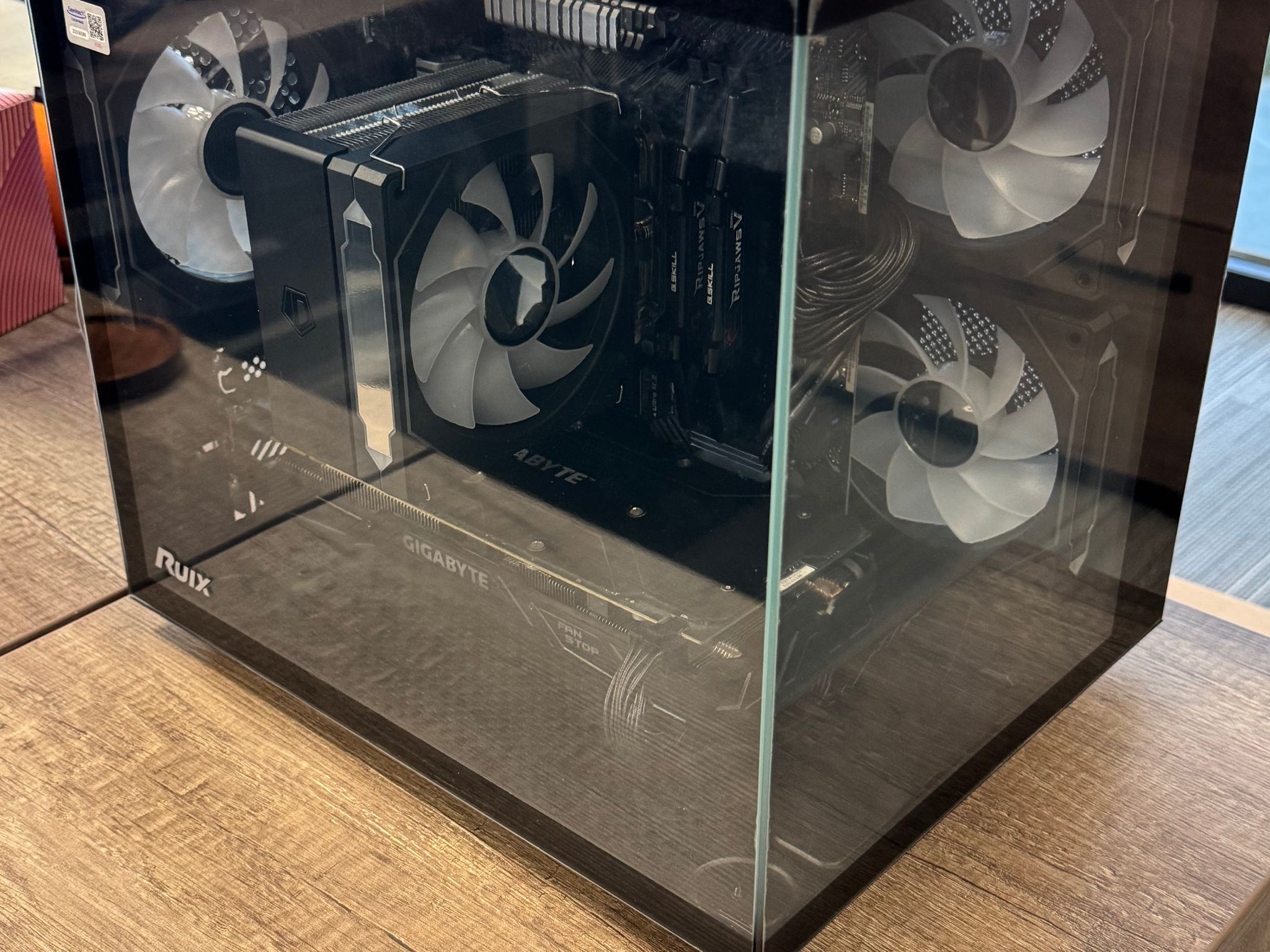 Ryzen 5 3600 - GTX 1070 8GB - 95% New Build